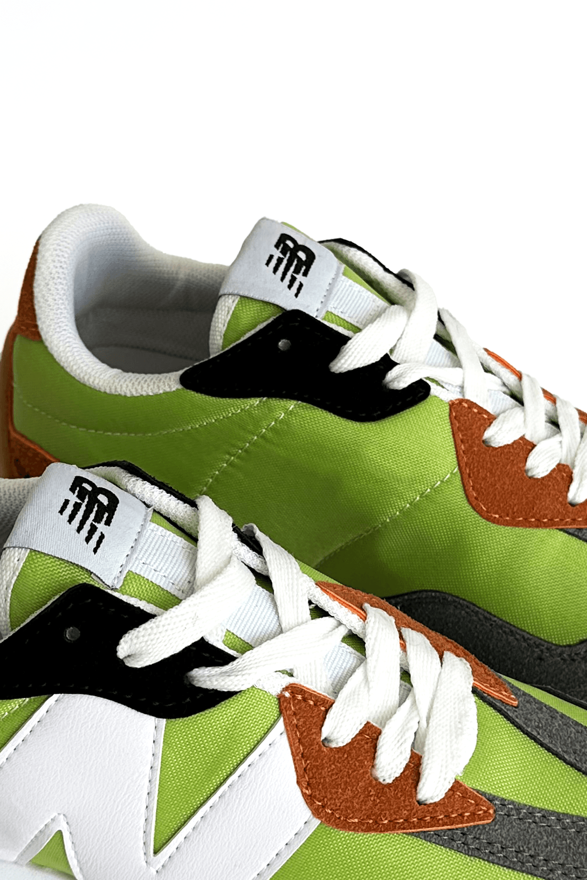 327 Yeşil Sneakers