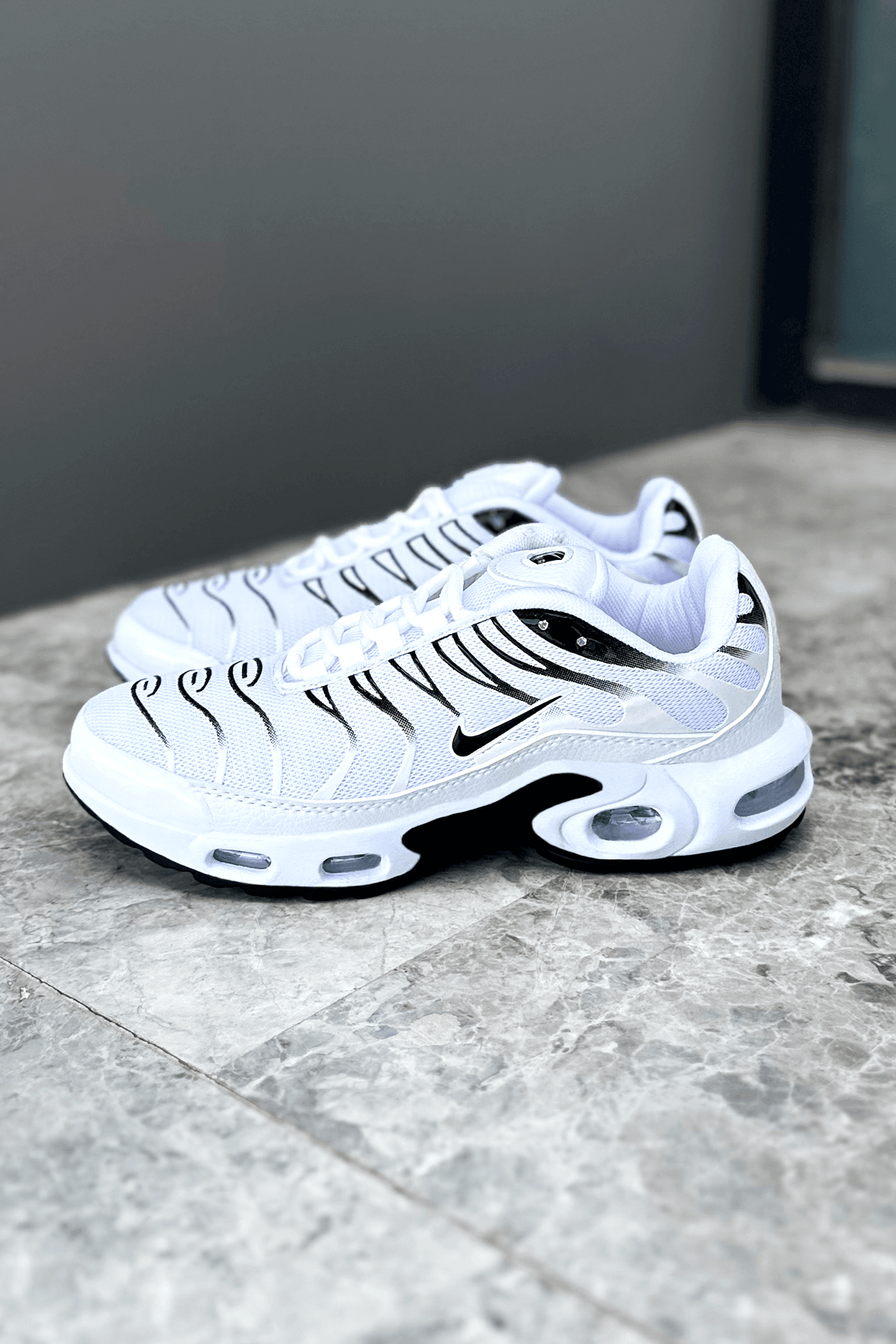 Tn Airmax Plus Balonlu Beyaz Sneakers