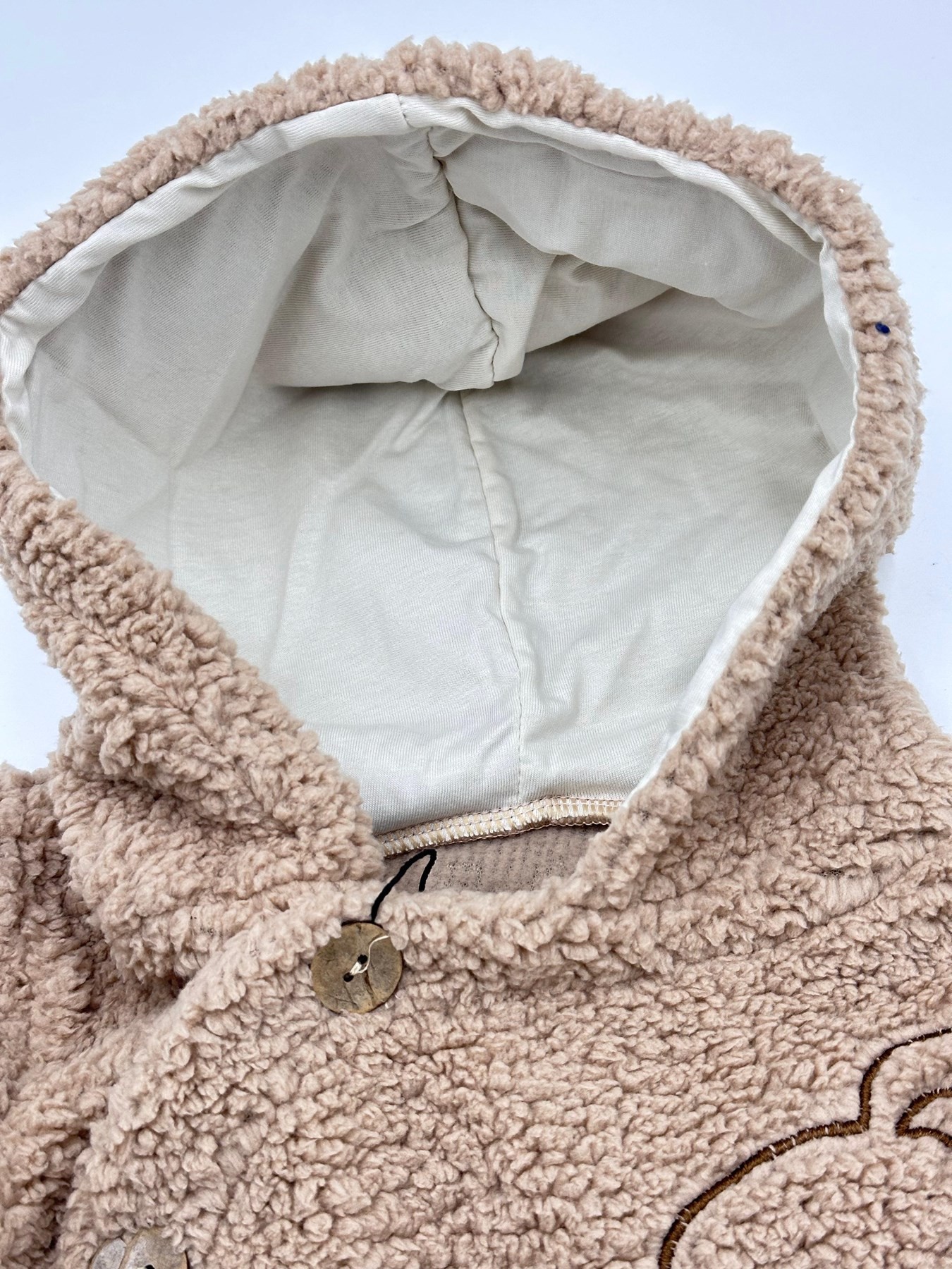 BEBEK PELUŞ WELSOFT AYI NAKIŞLI KAPÜŞONLU KIŞLIK HIRKA-CEKET R1436