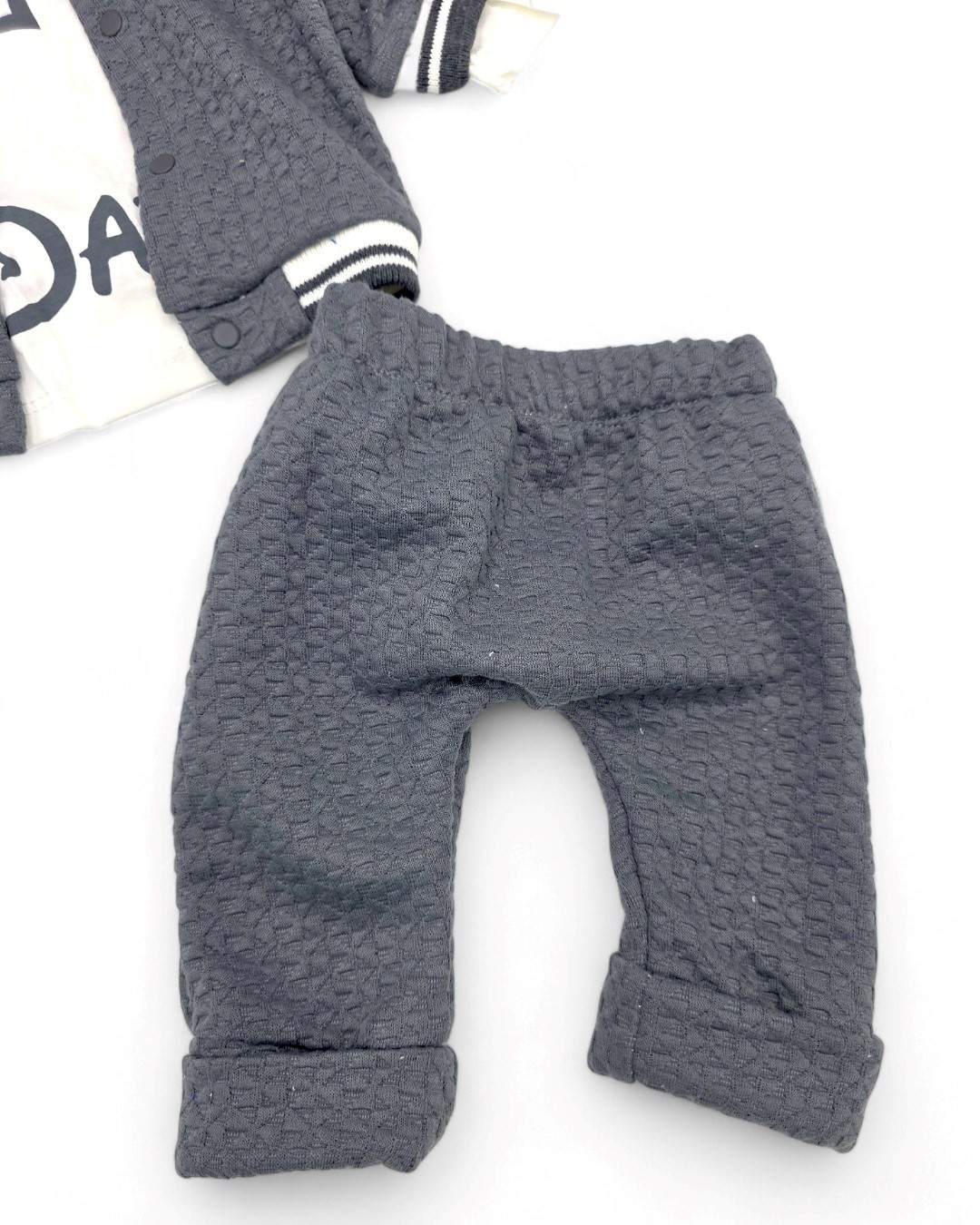 Erkek Bebek Kapitone Desenli, Hırkalı, Ceketli 3 Parça Yeni Doğan Takımı R2049