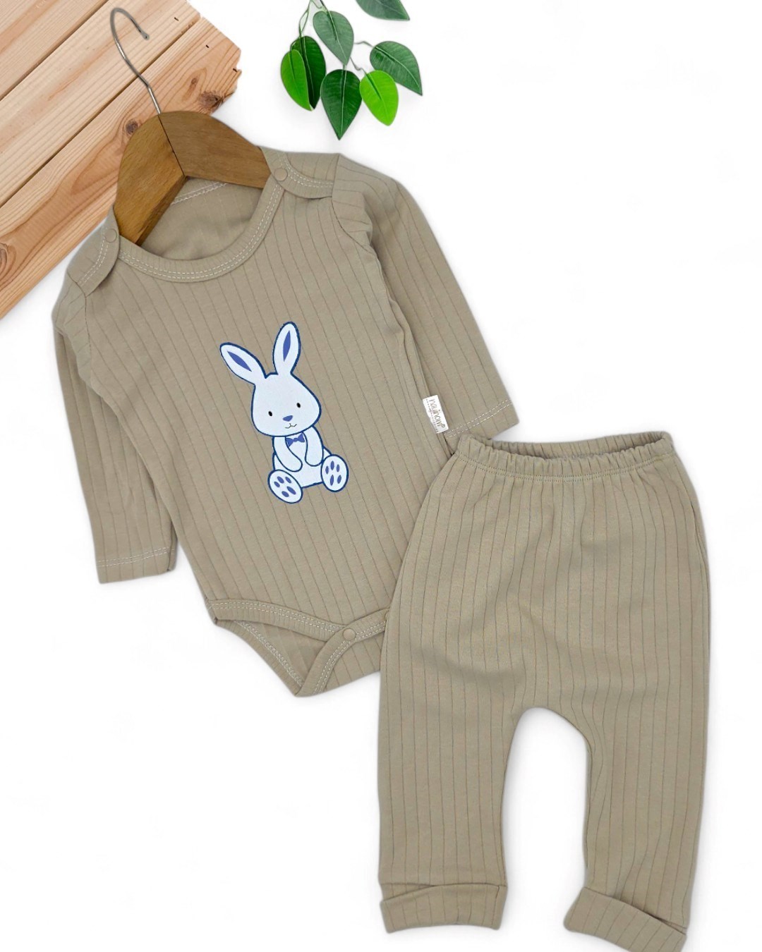 Kız Bebek Yenidoğan Tavşan Nakışlı Fitilli Çıtçıtlı Badi ve Altlı Natural Pamuk Bebek Takımı 0-9 Ay  R2154