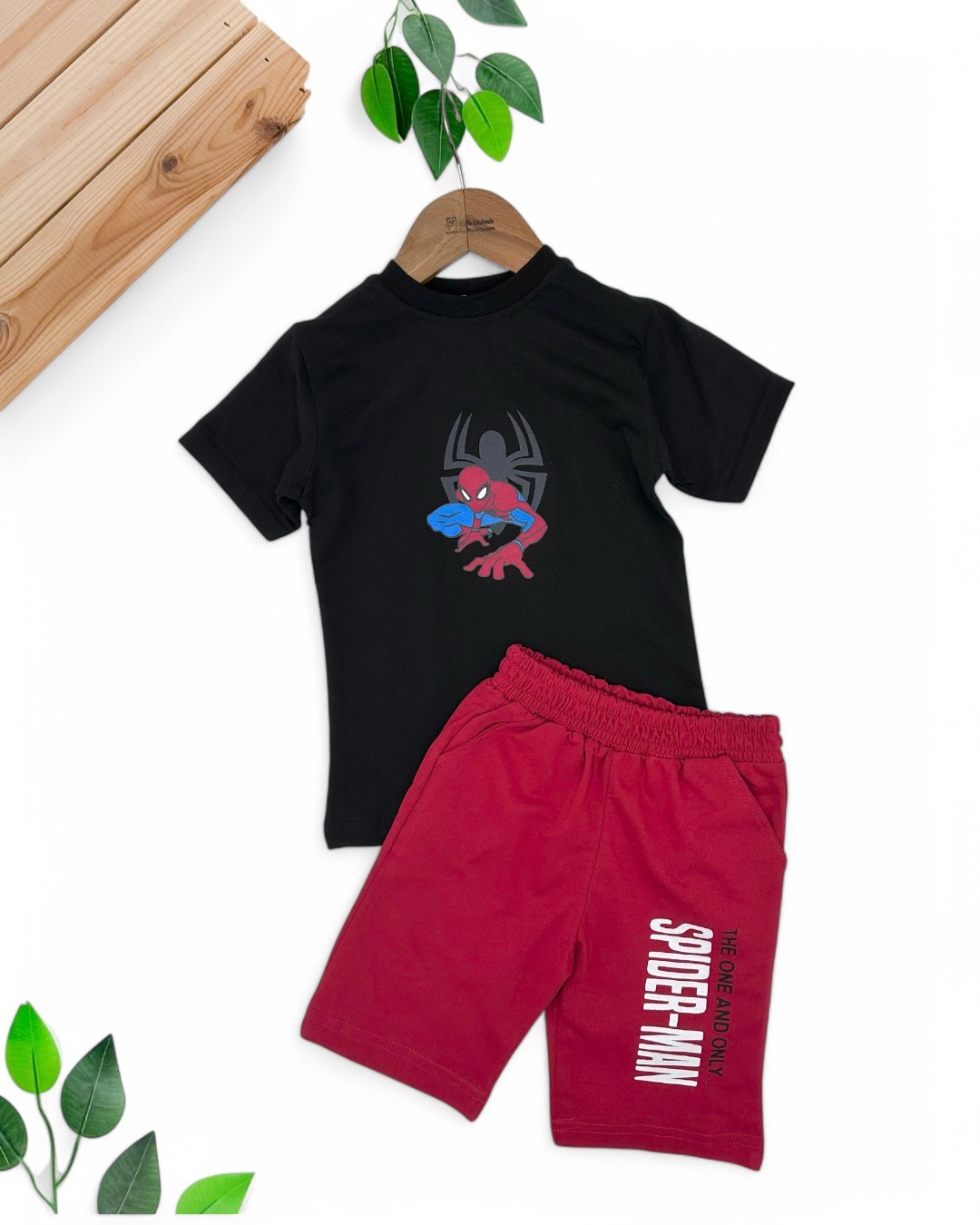 ERKEK ÇOCUK YAZLIK SPIDER-MAN BASKILI T-SHIRT VE ŞORTLU 2-3-4-5-6 YAŞ TAKIM R1771 - SİYAH