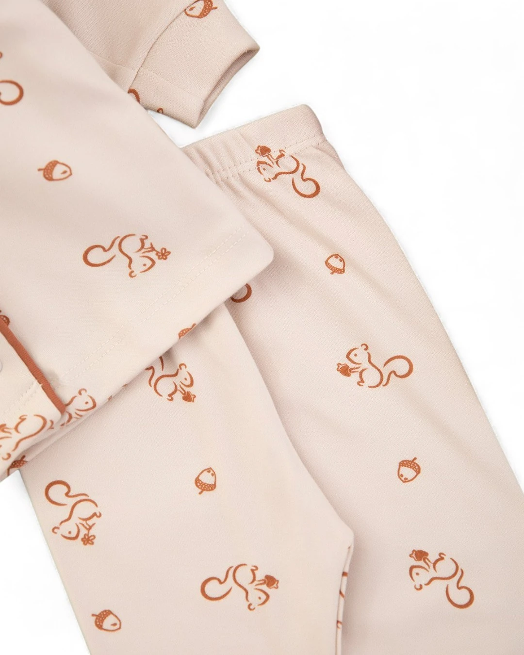 Erkek Bebek Sincap Baskılı Kruvaze Yakalı %100 Pamuklu Lüx Gecelik Alt Üst 2'li Takım R2379