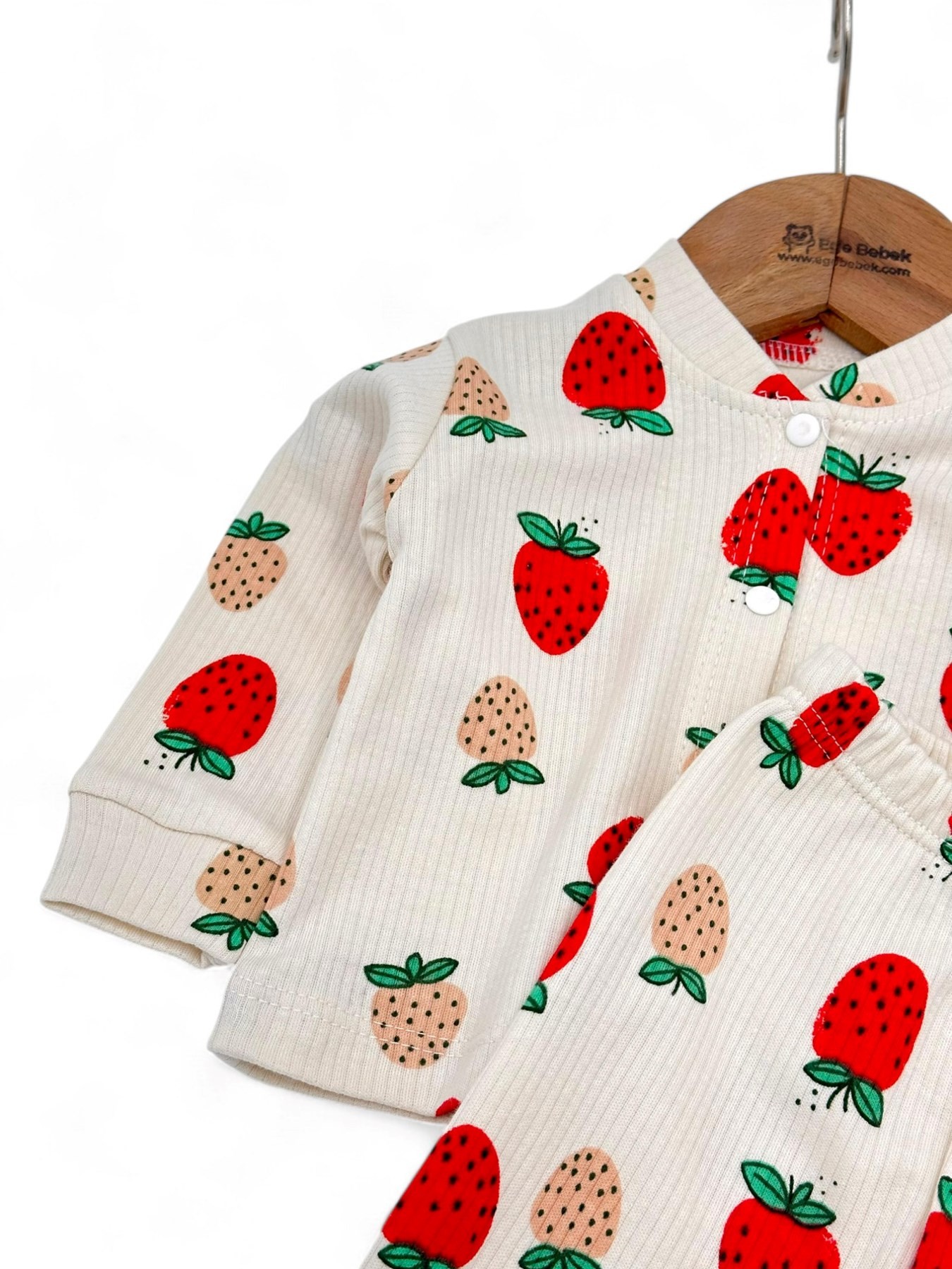 Kız Bebek Çilek Baskılı İnce Fitilli Gecelik Pijama Takımı Çıtçıtlı  Alt Üst Takım  R1474