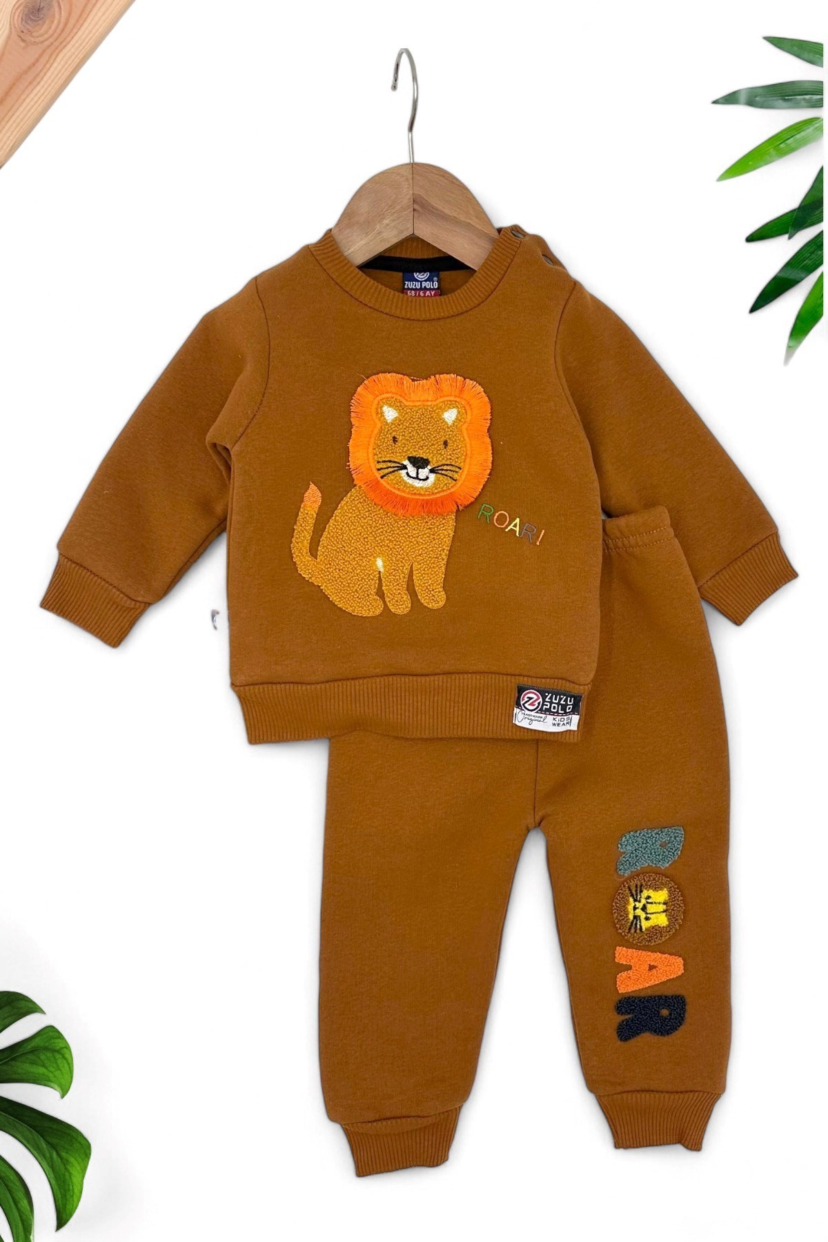 ERKEK BEBEK ASLAN NAKIŞLI 3 İP ŞARDONLI KIŞLIK ALT ÜST TAKIM 3-6-9-12-18-24 AY R1313 - KAHVE