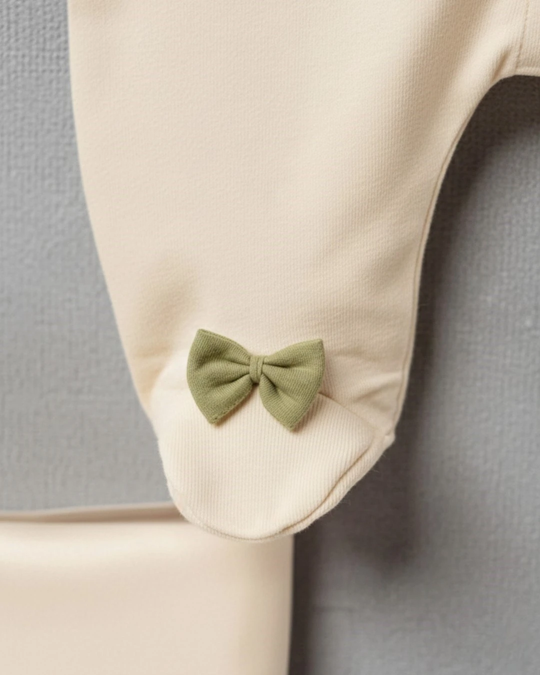 Kız Bebek Çiçek Nakışlı, Krem Renkli Premium 10 Parça Hastane Çıkışı Zıbın Seti HC50