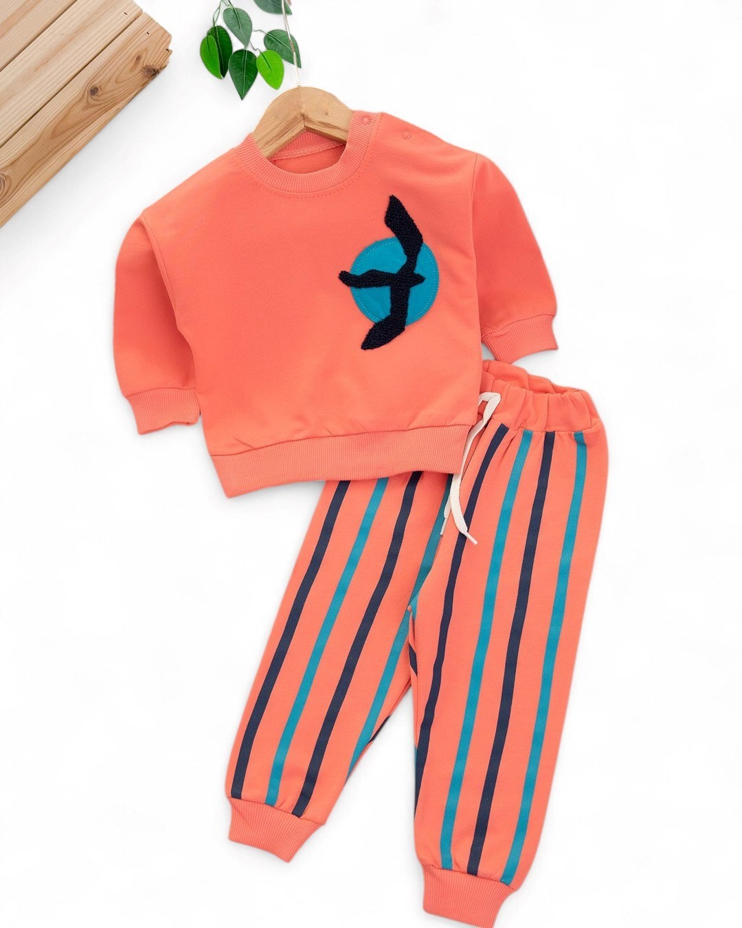 Erkek Bebek Mevsimlik Martı Nakışlı Sweatshirt, Çizgili Pantalonlu 2'lİ Alt Üst Takım R2096 - ÇOK RENKLİ