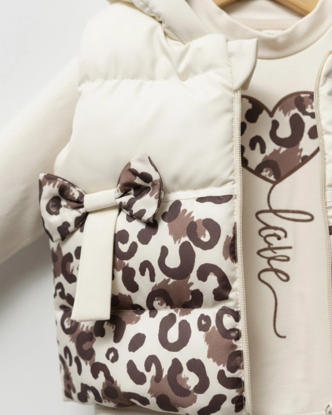 Kız Bebek Leopar Desenli Şişme Yelekli, İspanyol Paça Taytlı Mevsimlik 3'lü Şık Kombin l Takım R2372