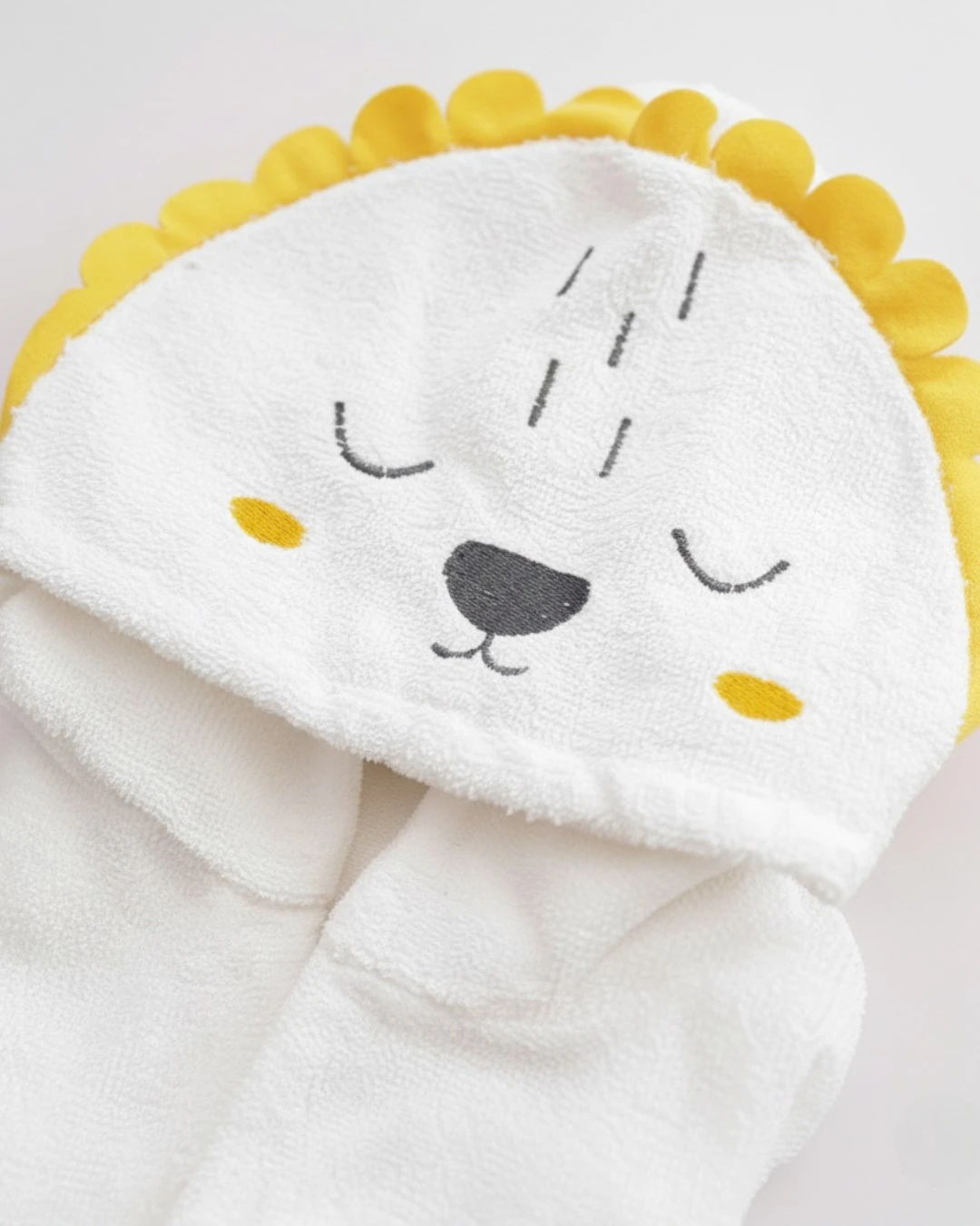 Bebek Lion Nakışlı 4'lü Havlu & Bornoz Banyo Seti, Yeni Doğan Bornoz Takımı BN16