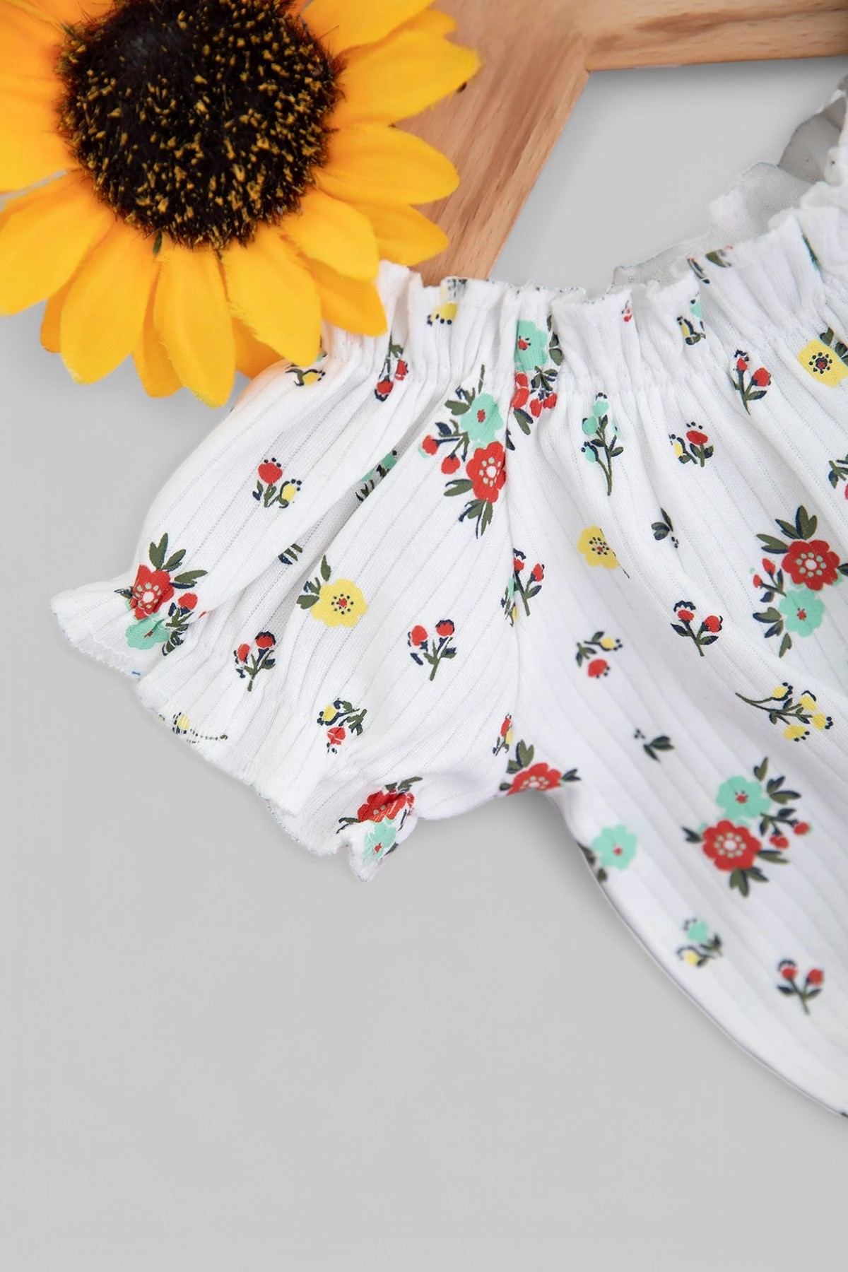 Kız Bebek Bandanalı Yazlık Çiçek Baskılı Interlok Fitilli Kumaş 6-9-12-18-24 Ay  Alt Üst Bebek Takım R1686