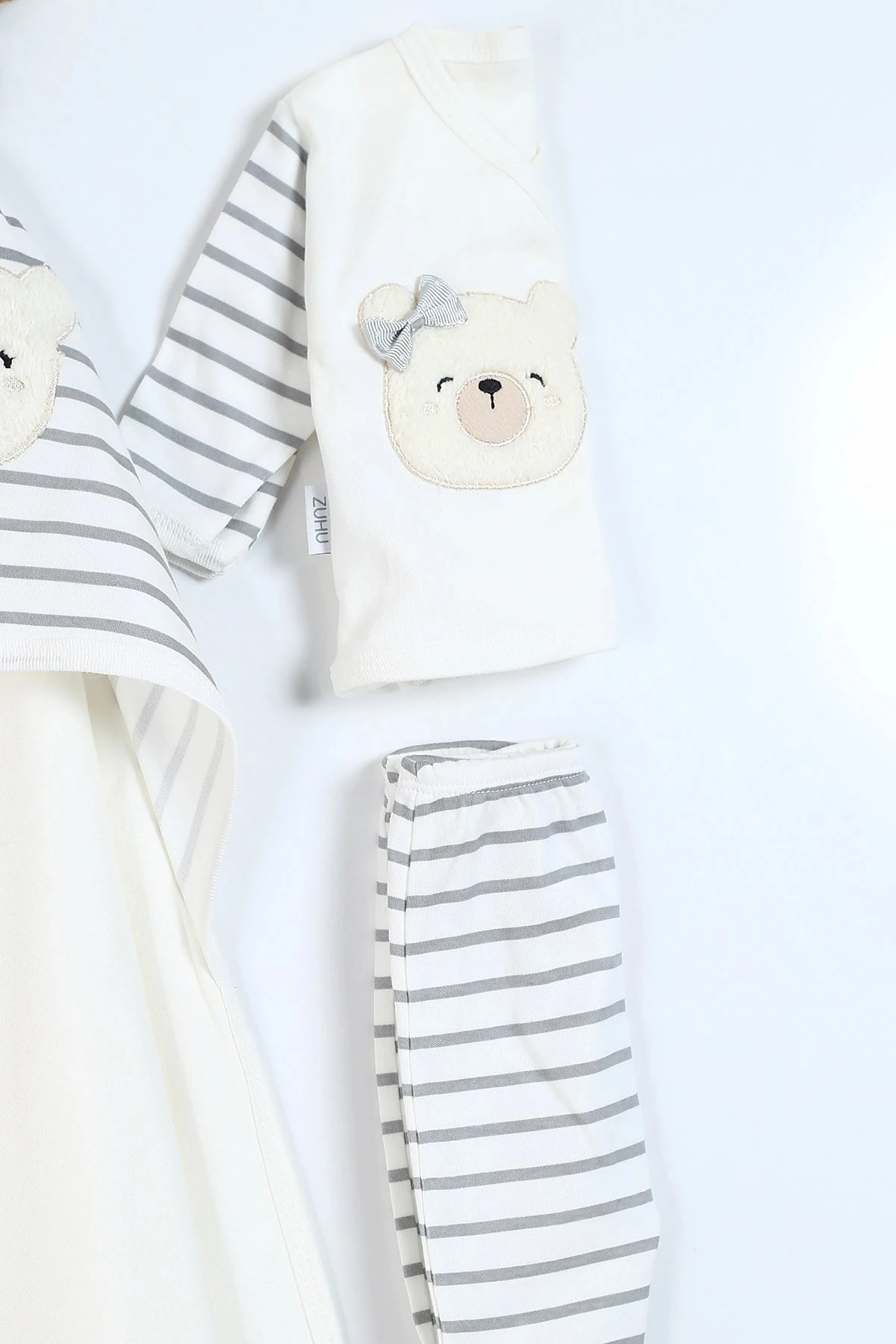 Kız Bebek Ayı Nakışlı 11 Parça Hastane Çıkışı Zıbın Seti R921