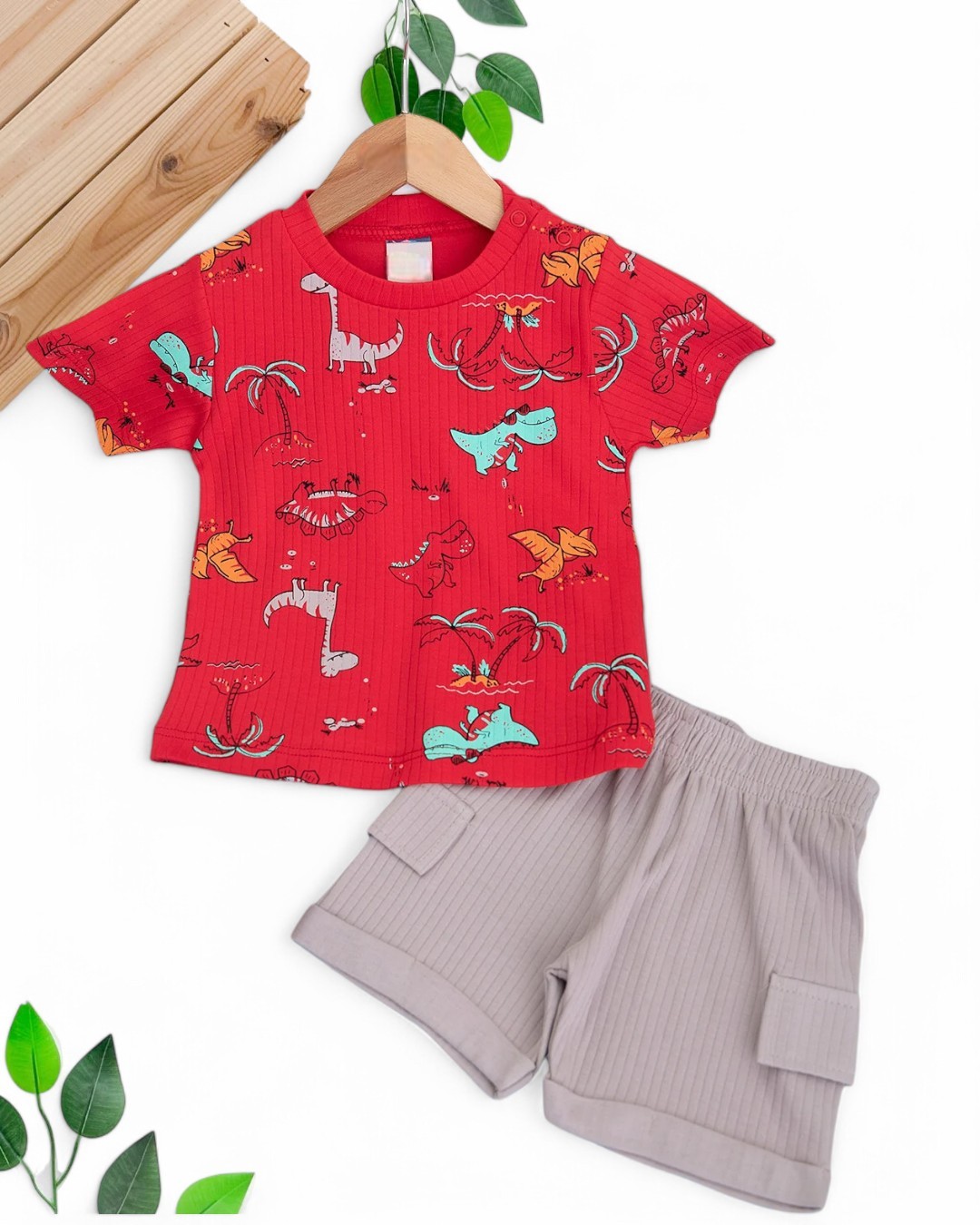 ERKEK BEBEK YAZLIK DİNOZOR BASKILI 6-9-12-18-24 AY FİTİLLİ CEPLİ ŞORTLU BEBEK TAKIMI R1690 - KIRMIZI