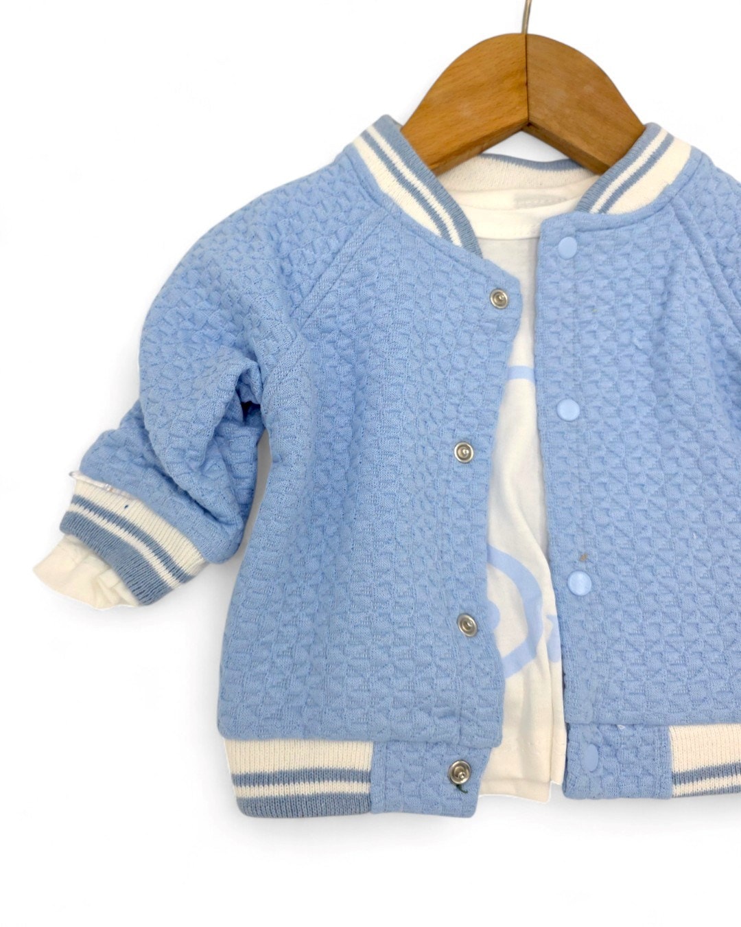 Erkek Bebek Kapitone Desenli, Hırkalı, Ceketli 3 Parça Yeni Doğan Takımı R2049