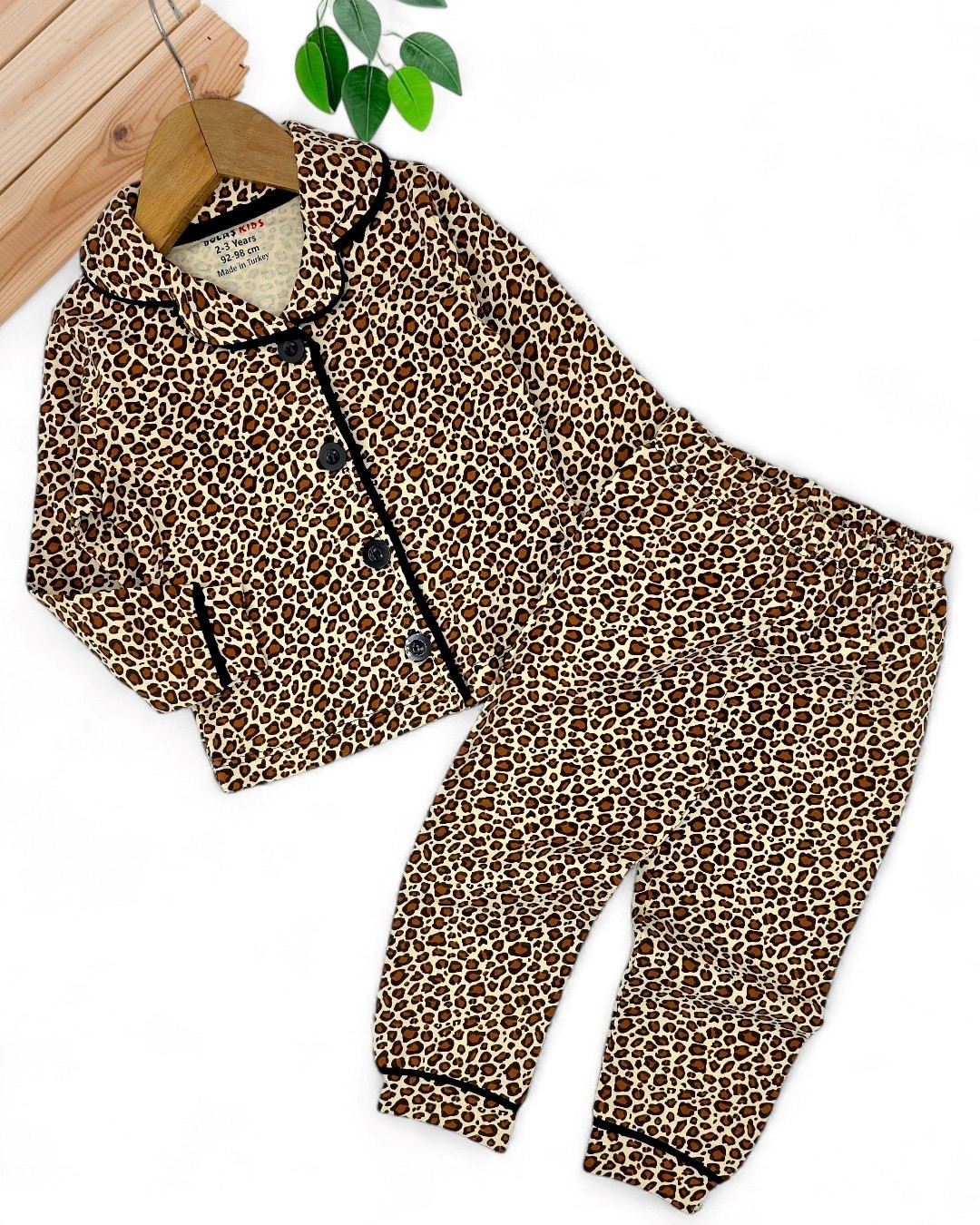 Kız Çocuk Leopar Desenli Kruvaze Yakalı, Düğmeli Mevsimlik Gecelik Pijama Takımı l 6 Ay 14 Yaş AralıK