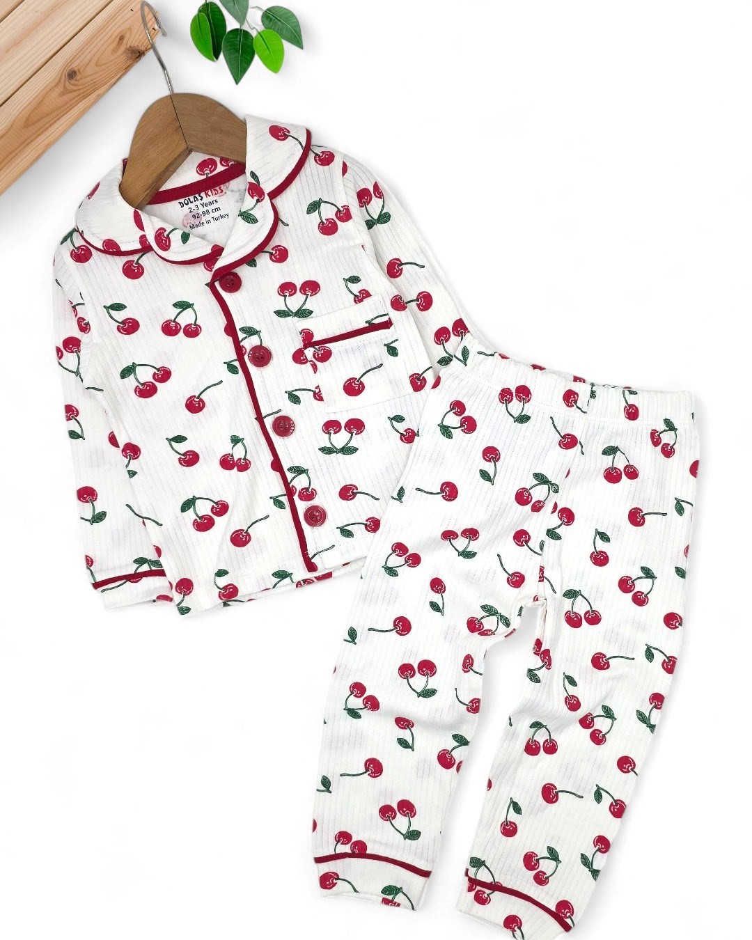 Kız Çocuk Kiraz Baskılı Kruvaze Yakalı, Fitilli Mevsimlik Gecelik Pijama Takımı 2-6 Yaş R2187