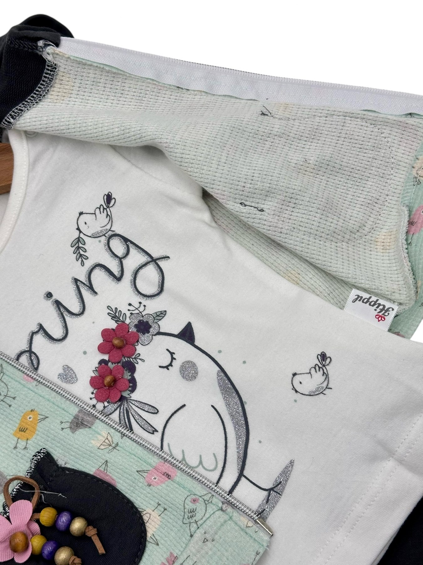 KIZ BEBEK YAZLIK KAPÜŞONLU YELEKLİ T-SHIRTLÜ ŞORTLU 3'LÜ TAKIM R1769