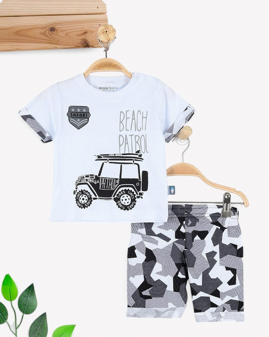 ERKEK BEBEK KAMUFLAJ ŞORTLU ARABA BASKILI YAZLIK 6-9-12-18-24 AY BEBEK TAKIMI R1695 - BEYAZ