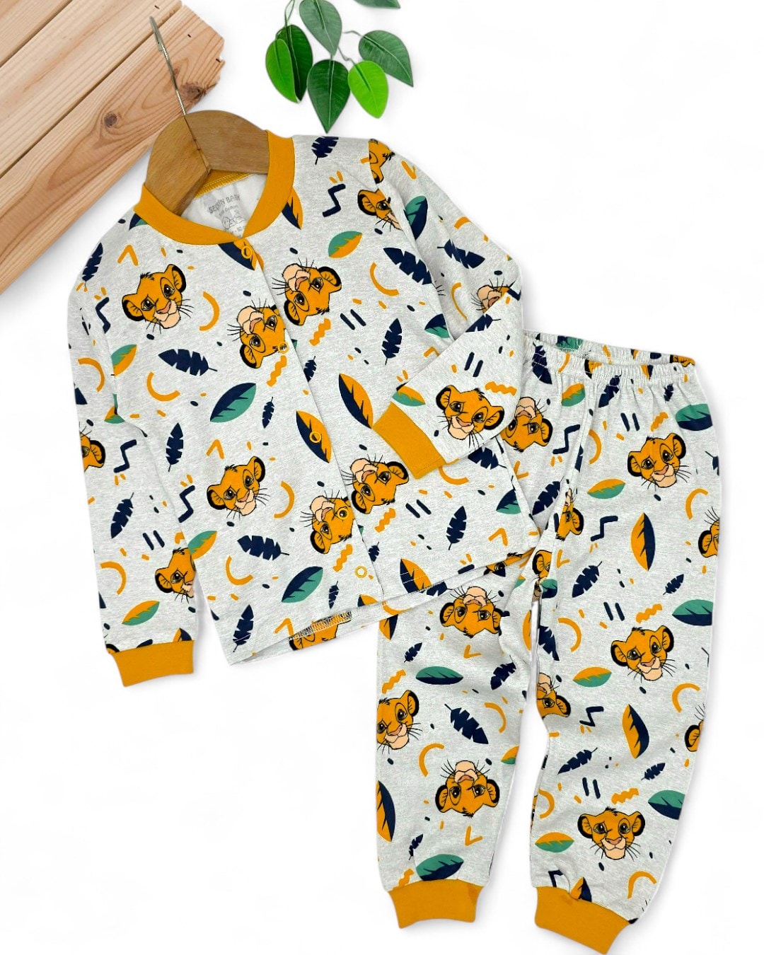 Erkek Bebek Aslan Kral Baskılı Mevsimlik %100 Pamuklu Çıtçıtlı Gecelik Pijama Takımı R2252