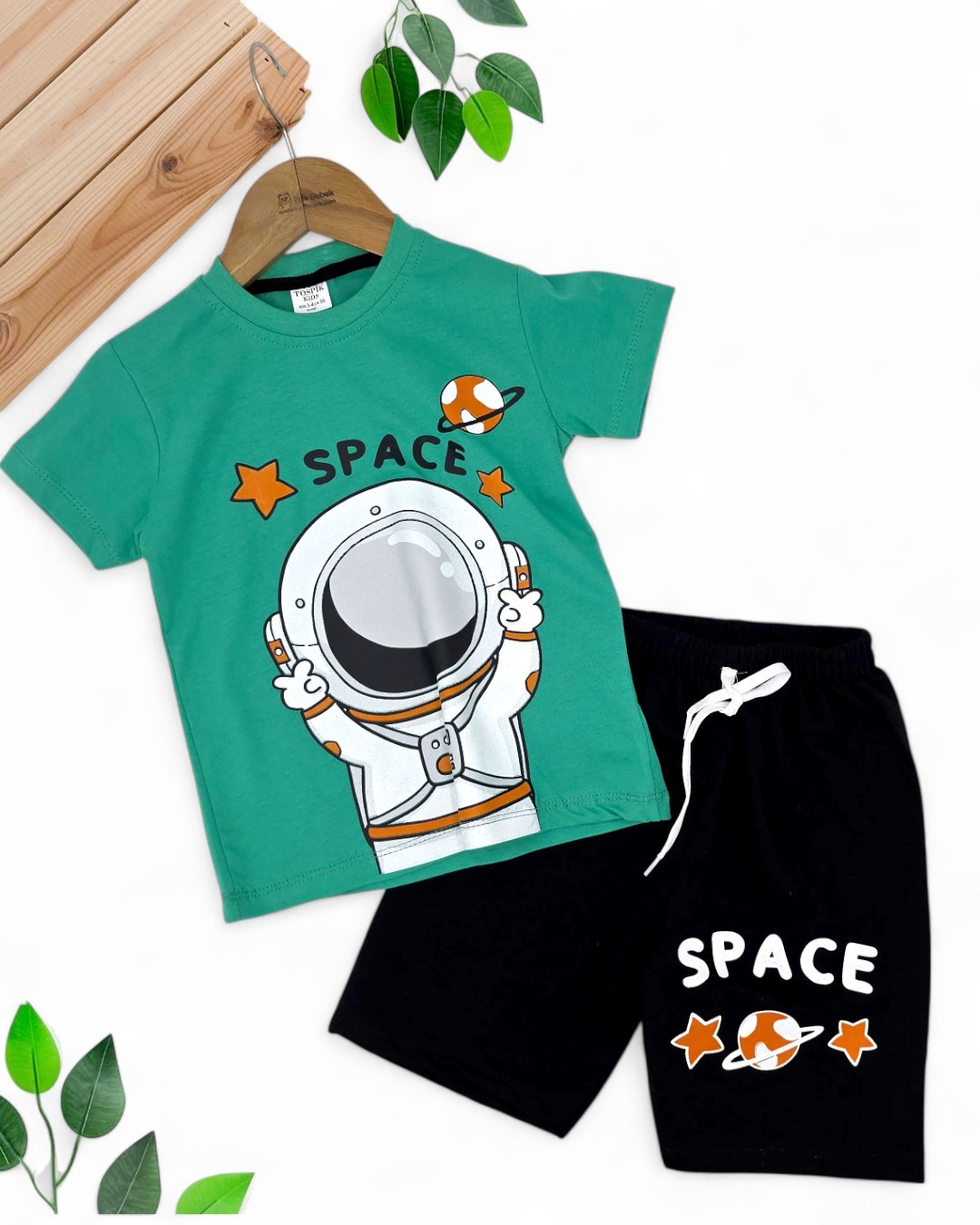 Erkek Çocuk Uzay Temalı Astronot Baskılı Yazlık Tişört ve Şort Takımı (4-8 Yaş) – R1954 - YEŞİL