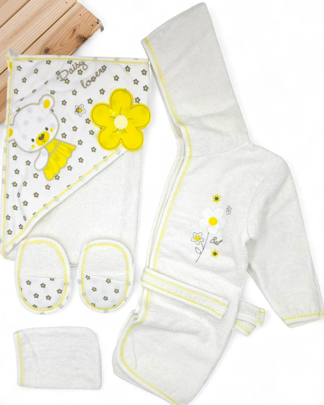 Kız Bebek Papatya Detaylı Lüks Bornoz Takımı Havlu Seti Pamuk Kumaş  BN3 - BEYAZ