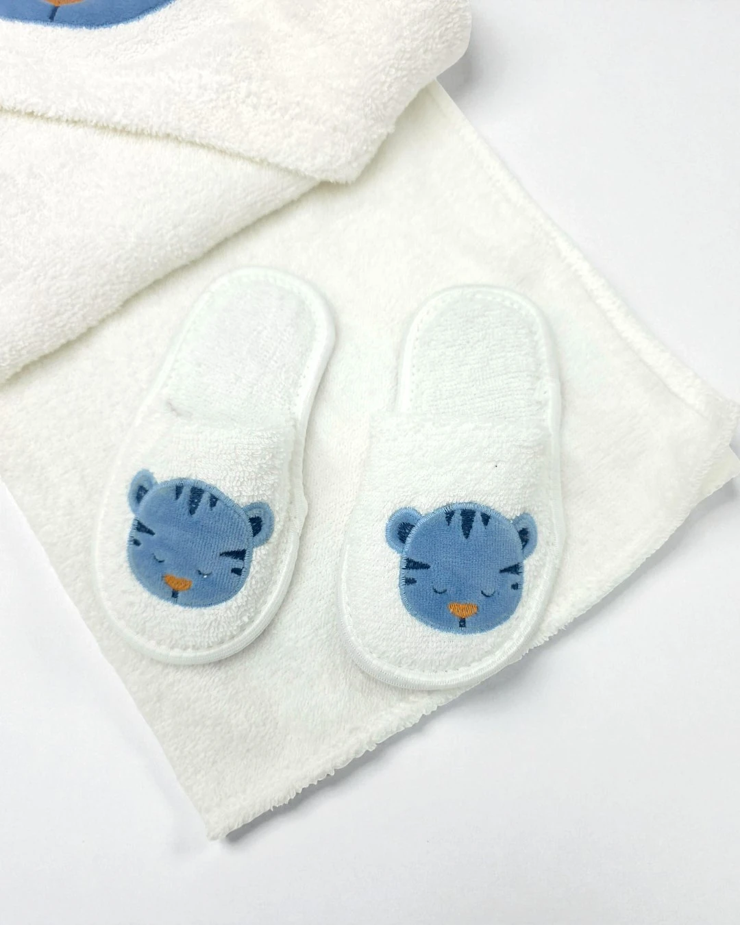 Bebek Kaplan Nakışlı 4'lü Havlu & Bornoz Banyo Seti, Yeni Doğan Bornoz Takımı BN17