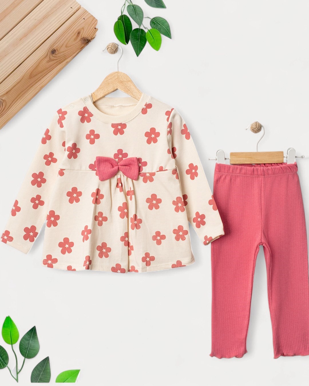 Çiçek Desenli Fiyonklu %100 Pamuk Kız Bebek Takımı -Uzun Kollu Tunik ve Yumuşak Fitilli Tayt 6-24 Ay R1990 - NAR ÇİÇEĞİ