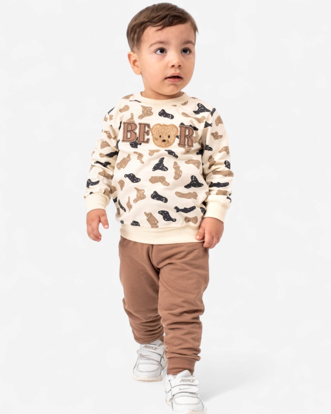 Erkek Bebek Bear Nakışlı Mevsimlik 2’li Takım - Uzun Kollu Sweatshirt ve Pantolon 6-24 Ay R1980 - KAHVE