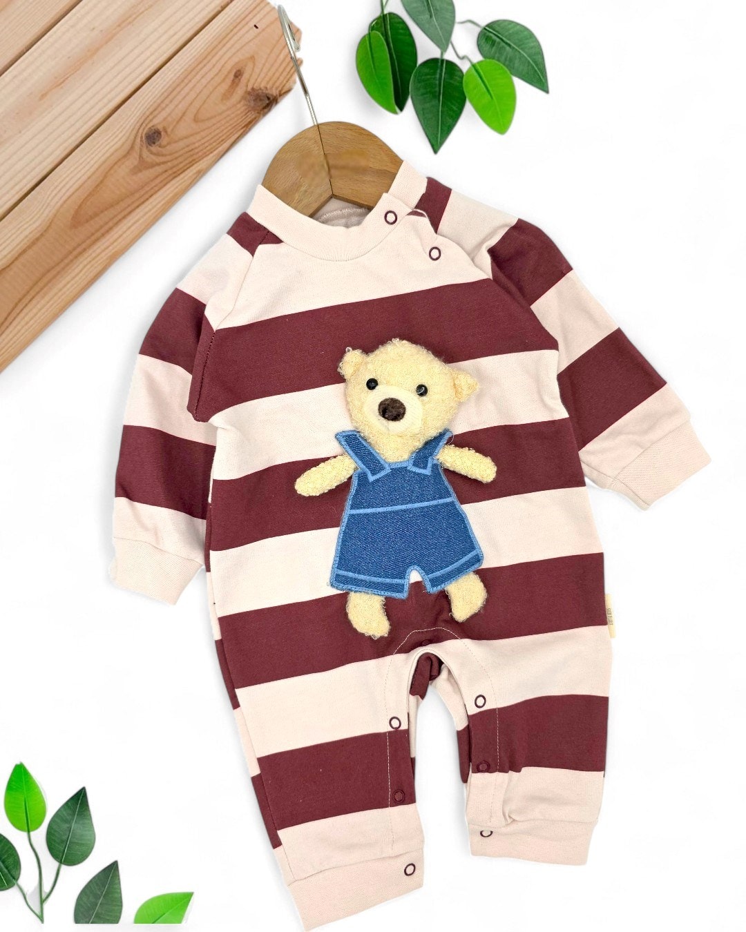 Ayıcık Aksesuarlı Çizgili Alttan Çıtçıtlı 3-12 Ay Bebek Tulumu %100 PAMUK R2021