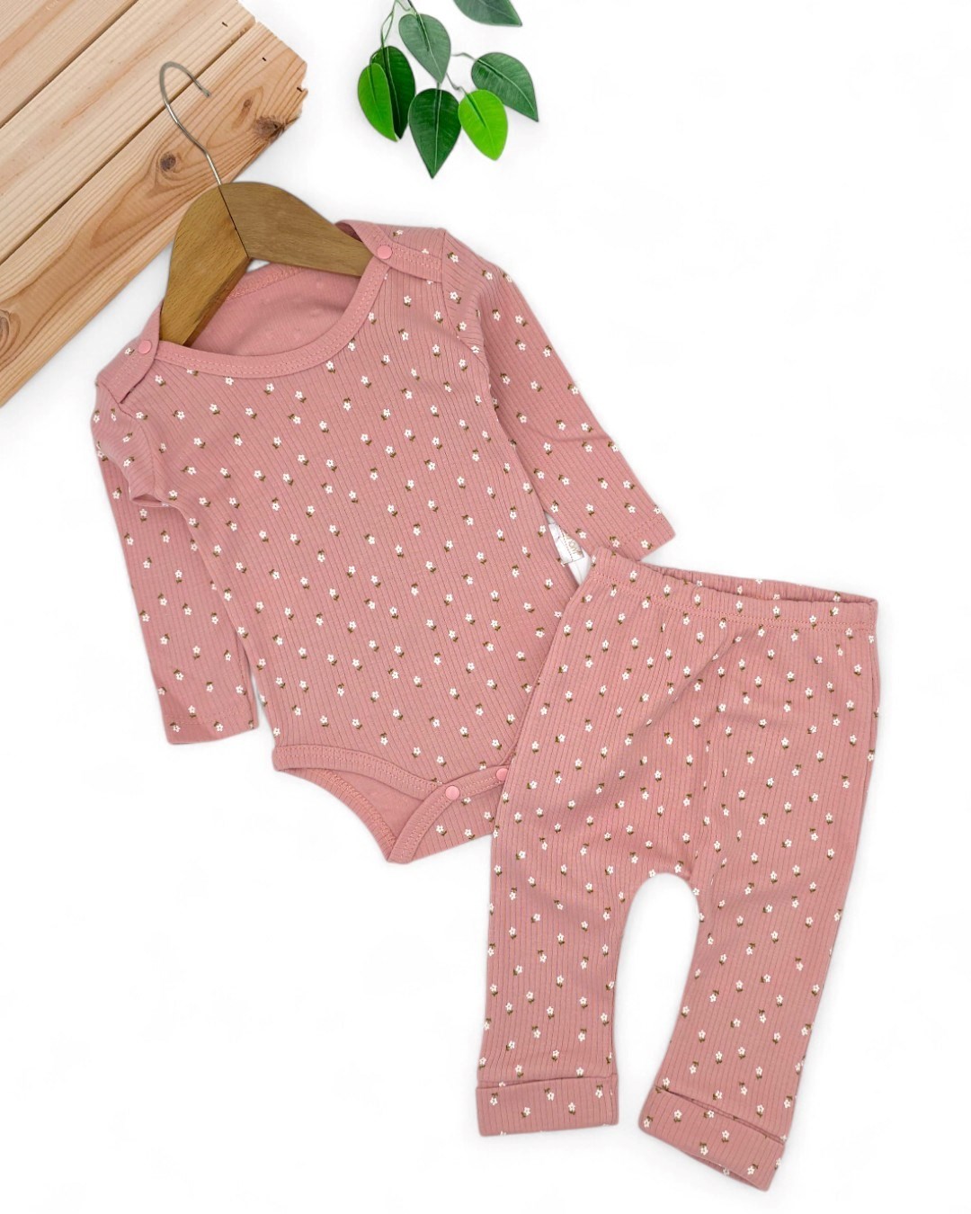 Kız Bebek Yenidoğan Çiçek Desenli Fitilli Çıtçıtlı Badi ve Altlı Natural Pamuk Bebek Takımı 0-9 Ay R2151 - GÜL KURUSU