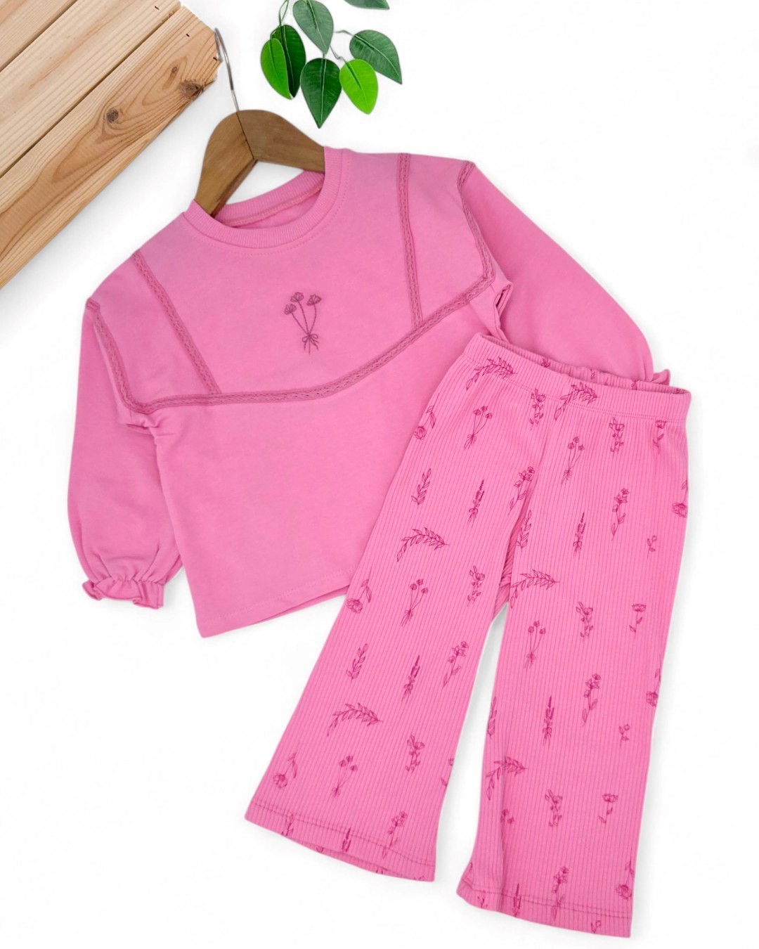 Kız Çocuk Çiçek Nakışlı, Geniş Paça Taytlı, Mevsimlik 2-3-4-5-6 Yaş Şık Kız Takım R2063 - PEMBE