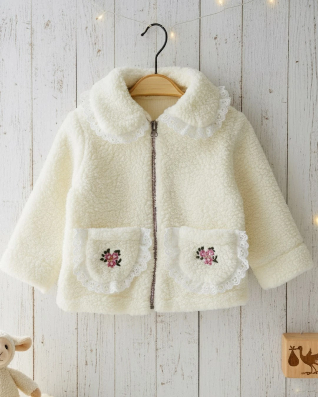 Kız Bebek 1-2-3 Yaş, Çiçek Nakışlı, Fisto Detaylı Kuzu Hırka, Ceket, Polar Hırka Ceket R2358