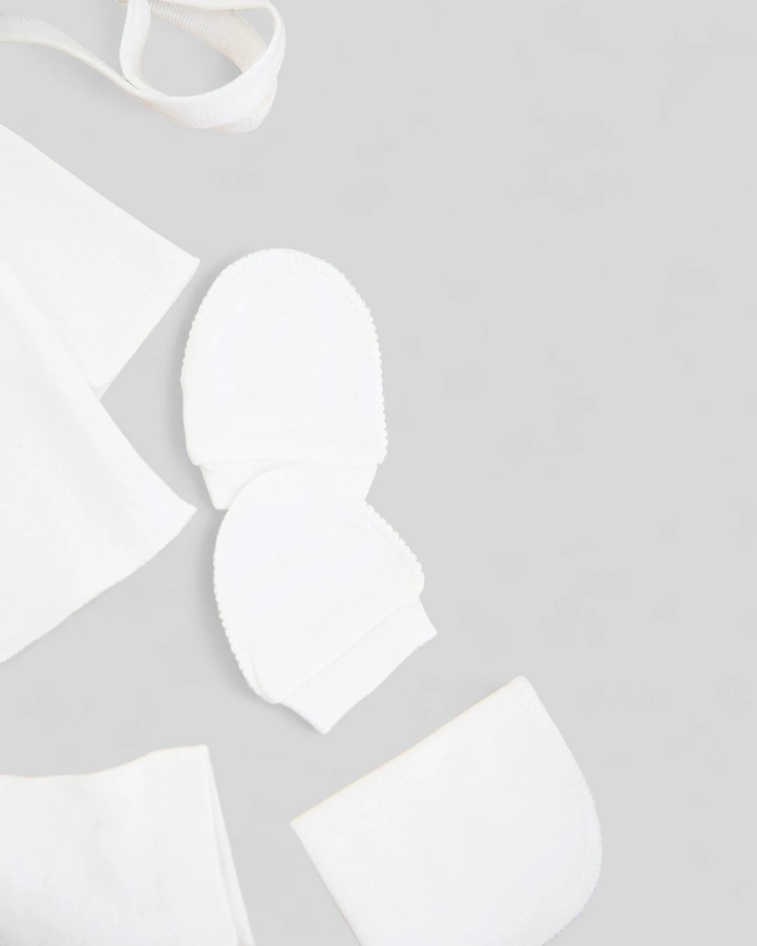 Kız Bebek 10 Parça İnci Detaylı Fiyonklu Hastane Çıkışı Zıbın Takımı R2355