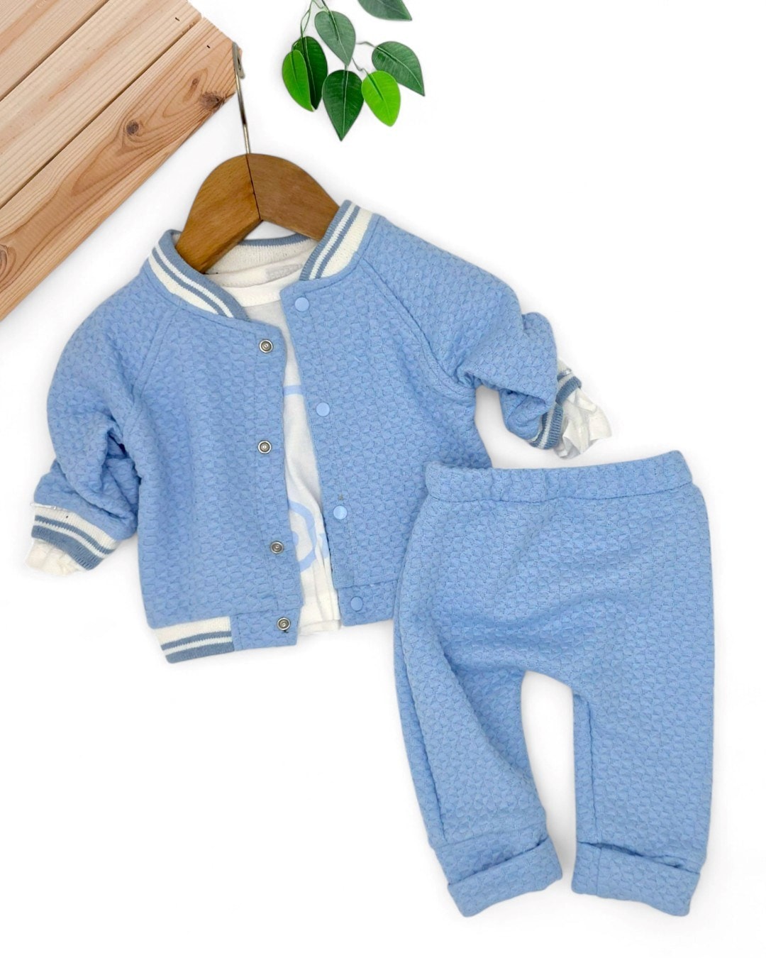 Erkek Bebek Kapitone Desenli, Hırkalı, Ceketli 3 Parça Yeni Doğan Takımı R2049 - BEBE MAVİSİ