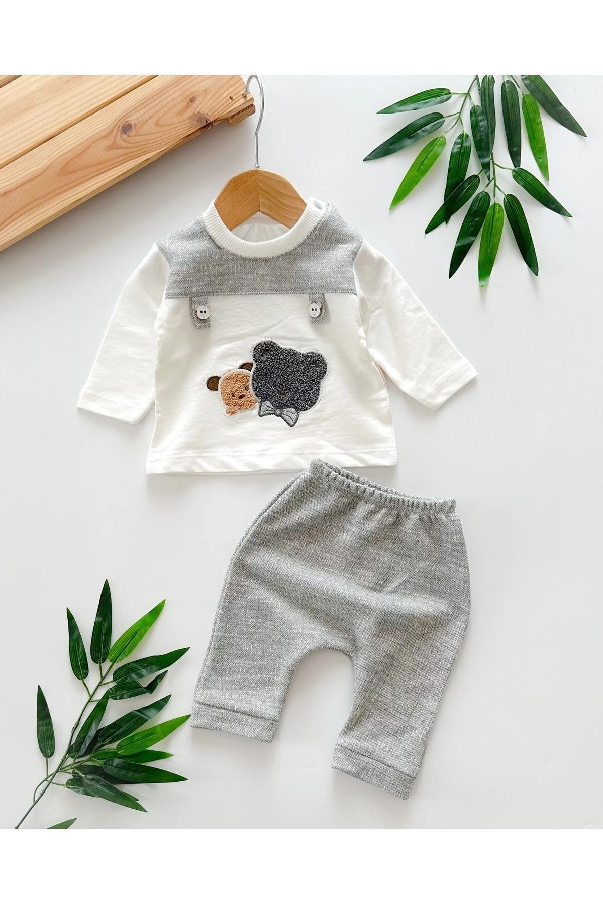 Erkek Bebek Mevsimlik Takımı, Ayıcık Nakışlı Uzun Kollu Bisiklet Yaka, Düğmeli Yakası Çıtçıtlı R1019