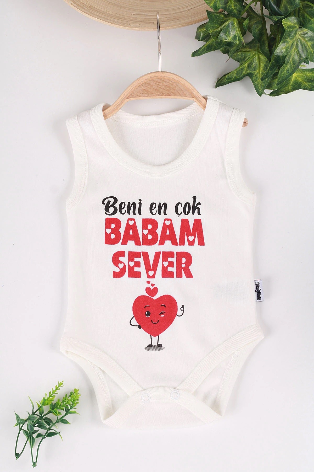 YENİ DOĞAN YAZILI ZIBIN "BENİ EN ÇOK .... SEVER" BASKILI 0-12 AY %100 PAMUK R1014 - BABAM