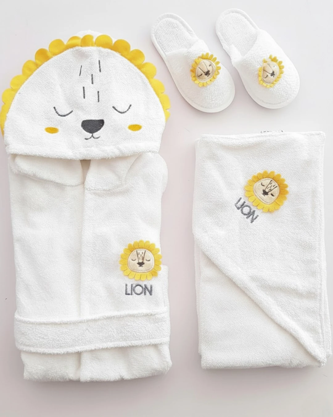 Bebek Lion Nakışlı 4'lü Havlu & Bornoz Banyo Seti, Yeni Doğan Bornoz Takımı BN16