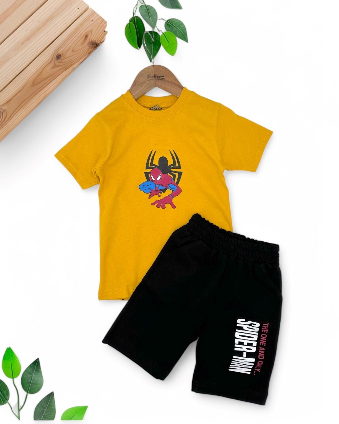 ERKEK ÇOCUK YAZLIK SPIDER-MAN BASKILI T-SHIRT VE ŞORTLU 2-3-4-5-6 YAŞ TAKIM R1771 - SARI