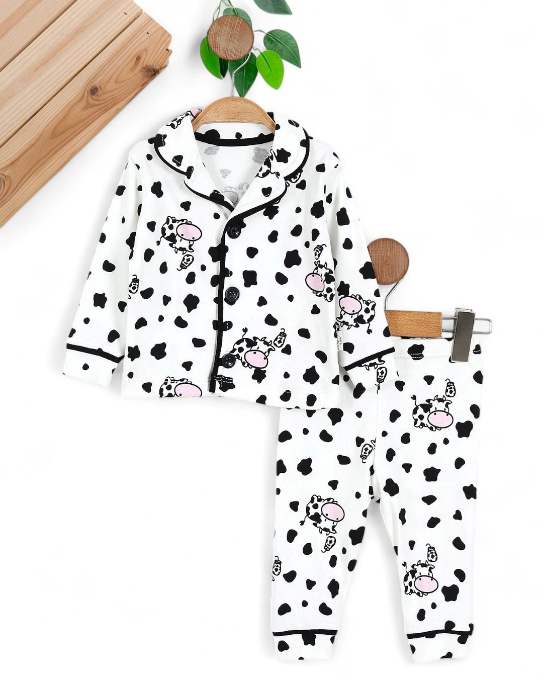 Mevsimlik İnek Baskılı Kruvaze Yakalı 6-9-12-18-24 Ay Gecelik Pijama Takımı R2181