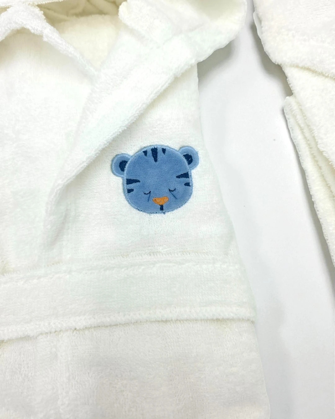 Bebek Kaplan Nakışlı 4'lü Havlu & Bornoz Banyo Seti, Yeni Doğan Bornoz Takımı BN17