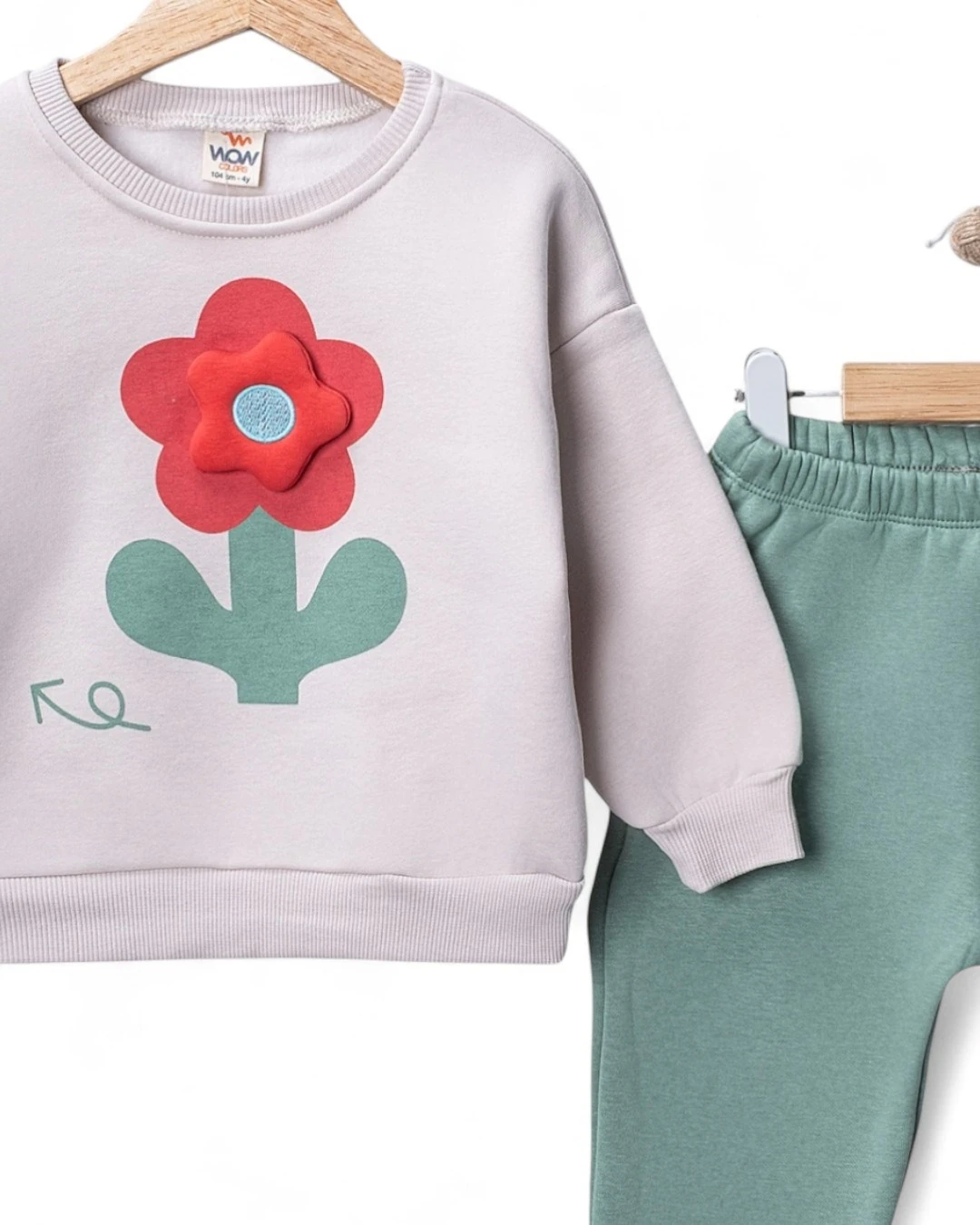 Kız Çocuk 1-2-3-4 Yaş Kışlık 3 İp Şardonlu, Çiçek Detaylı Alt Üst Eşofman Takımı R2341