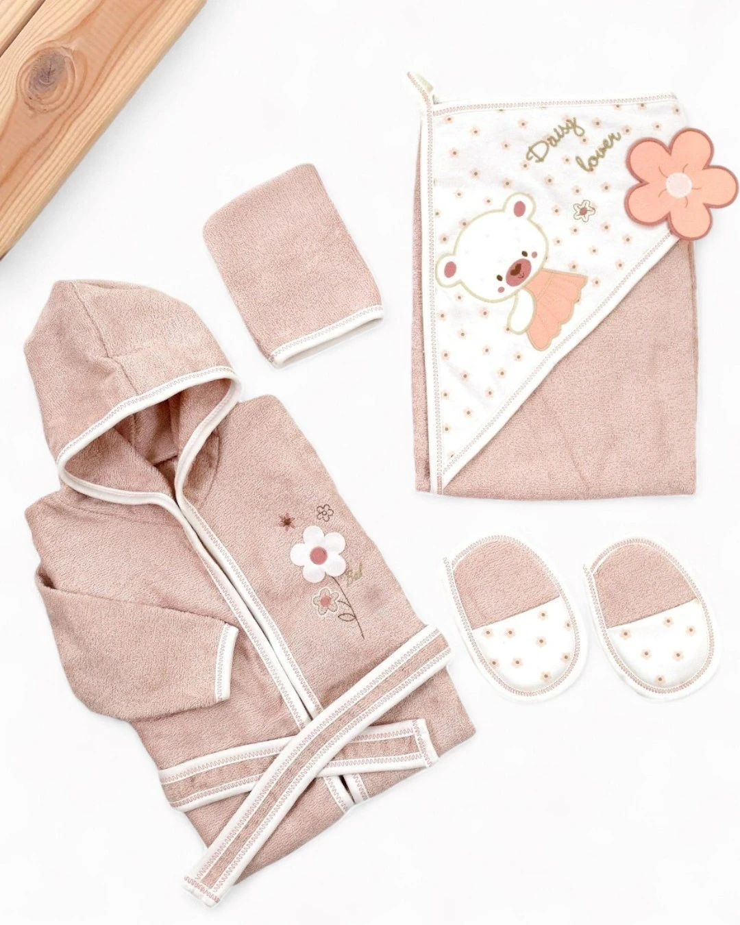 Kız Bebek Papatya Detaylı Lüks Bornoz Takımı Havlu Seti Pamuk Kumaş  BN3 - GÜL KURUSU
