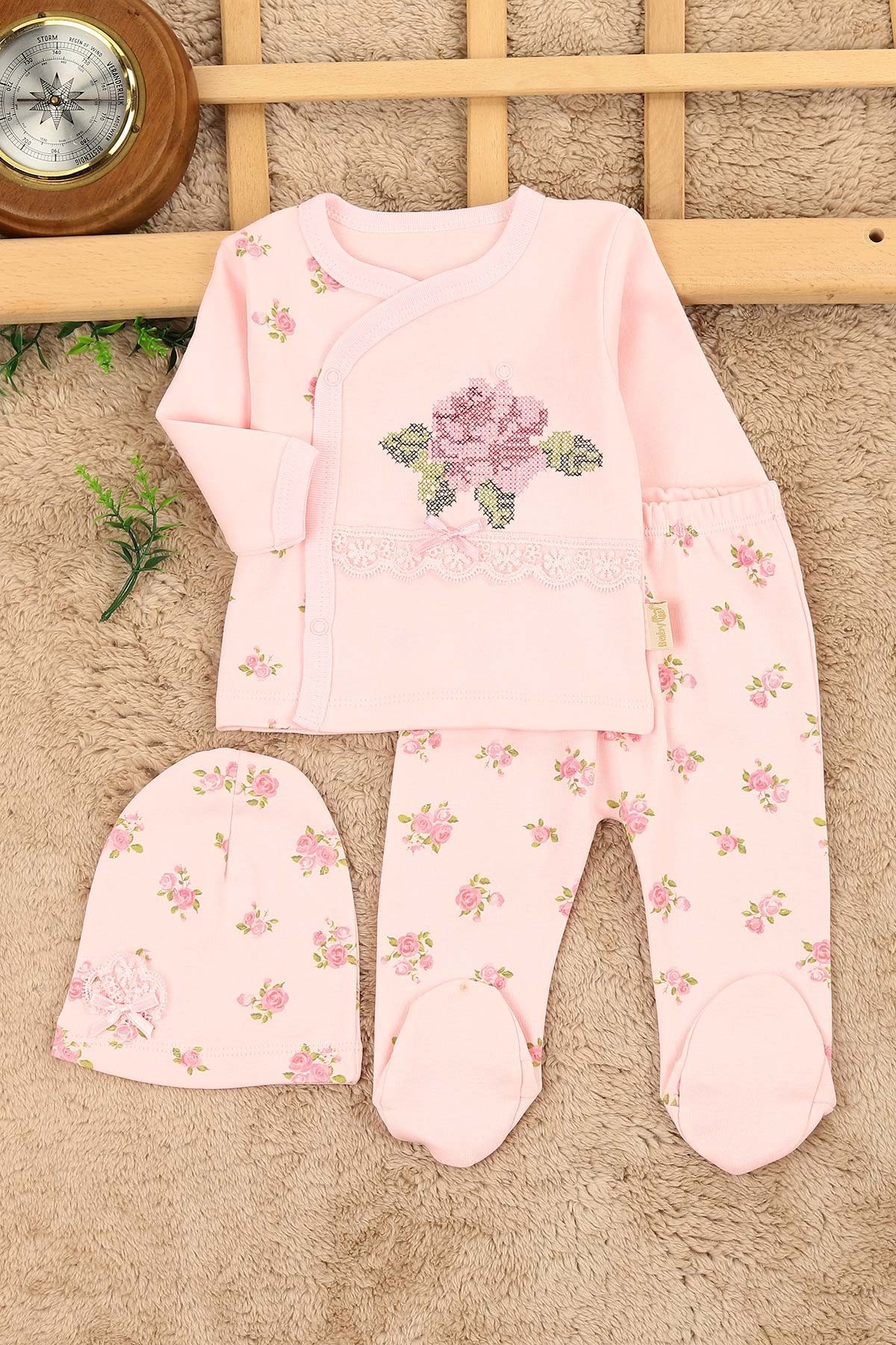 Kız Bebek Kaneviçe Gül Detaylı Fiyonklu 3 Parça Hastane Çıkışı / Zıbın Seti / Bebek Takım YeniDoğan R429 - SOMON