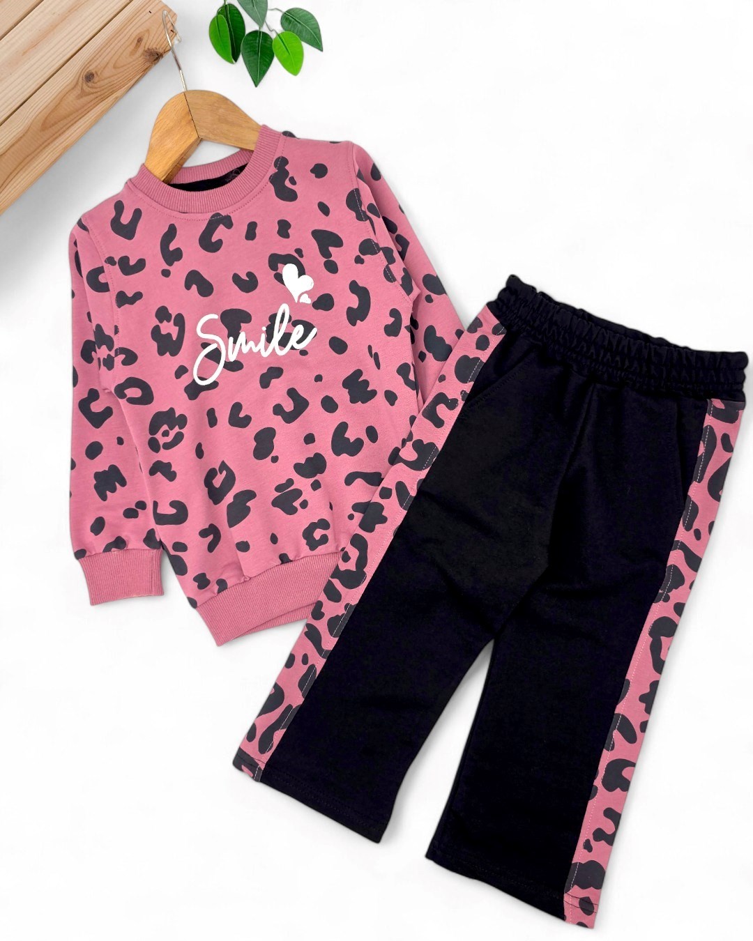 Kız Çocuk Smile Baskılı Sweatshirt, Geniş Paça Eşofman Altlı , 2 İplik 3-10 Yaş Kız Eşofman Takımı R2123 - PEMBE
