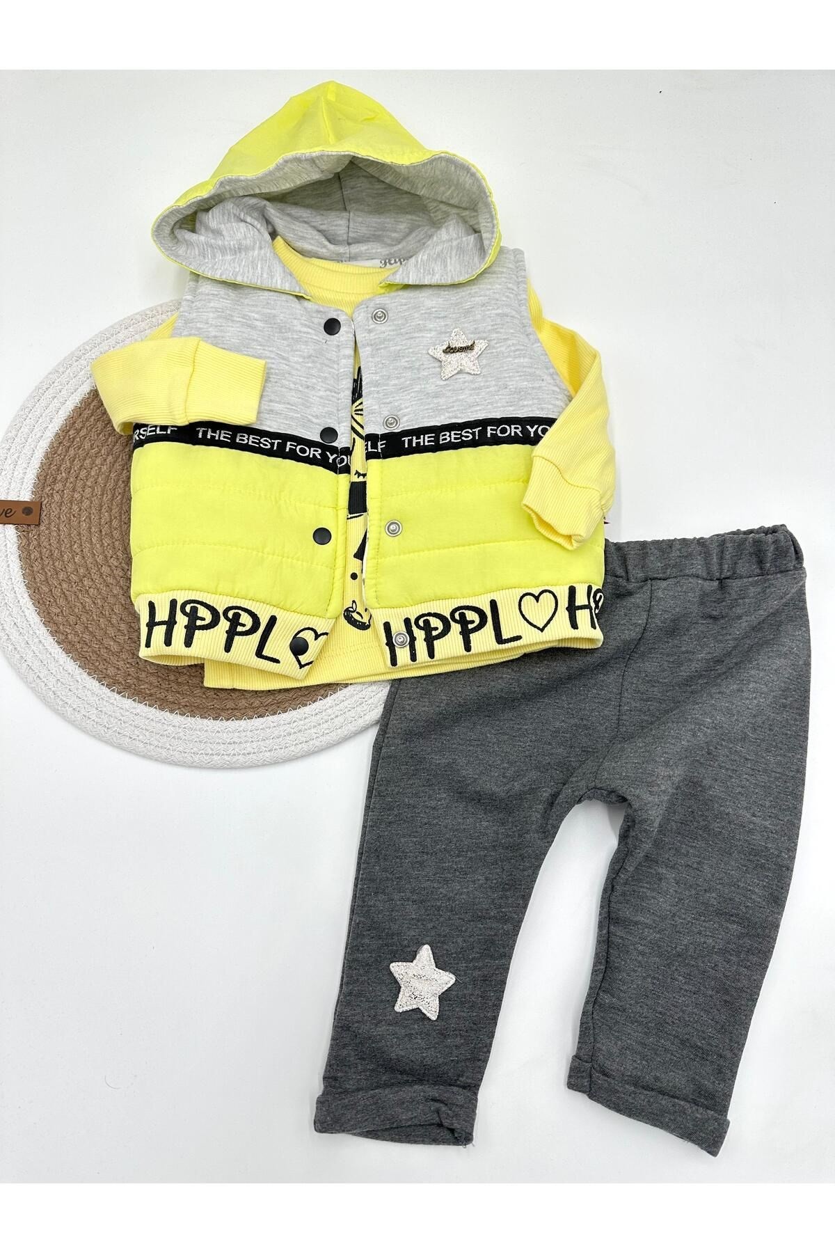 KIZ BEBEK BASKILI 3 PARÇA ŞİŞME ELYAF YELEKLİ KAPÜŞONLU ALT ÜST BEBEK TAKIMI 6-9-12-18 AY R1098 - SARI