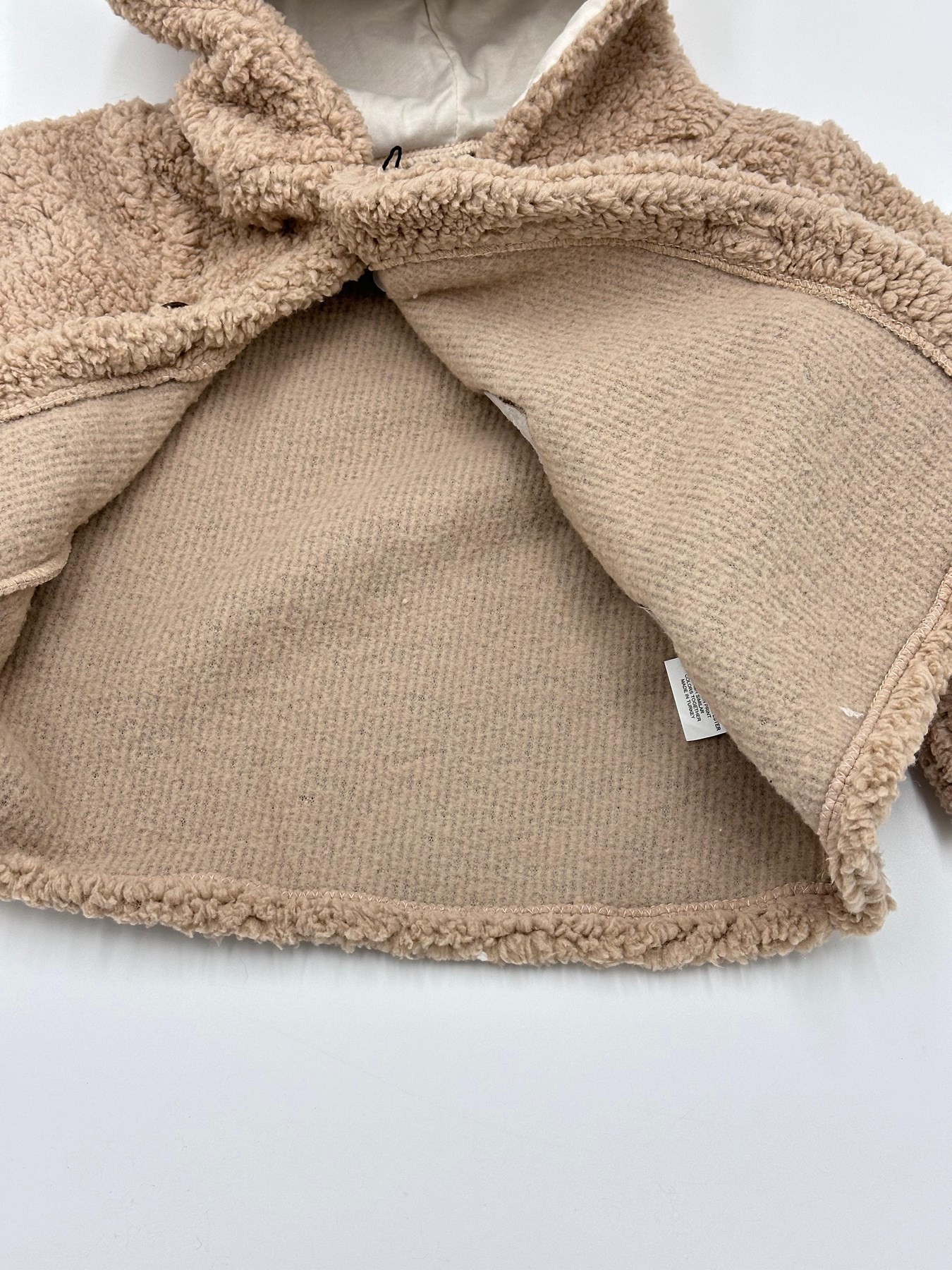 BEBEK PELUŞ WELSOFT AYI NAKIŞLI KAPÜŞONLU KIŞLIK HIRKA-CEKET R1436