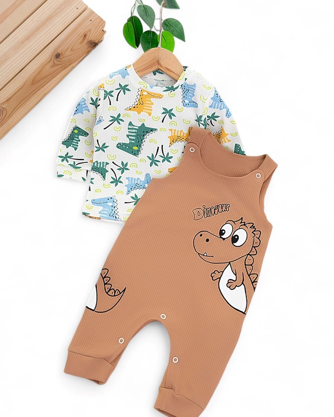 Erkek Bebek Dinazor Baskılı Fitilli Şirin Bahçıvan Salopet Tulum Ve İç Badili Takım R1107