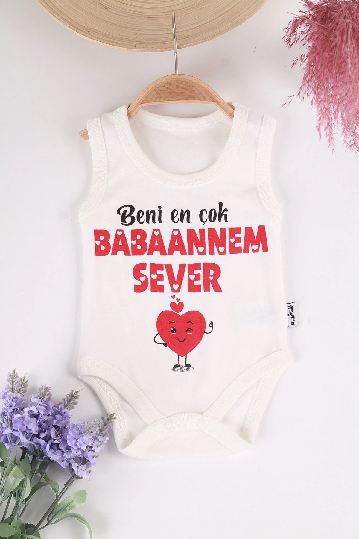 YENİ DOĞAN YAZILI ZIBIN "BENİ EN ÇOK .... SEVER" BASKILI 0-12 AY %100 PAMUK R1014 - BABAANNEM