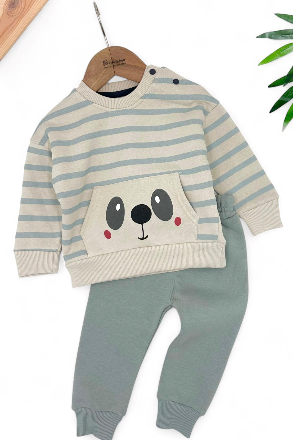 ERKEK ÇOCUK ÇİZGİLİ SEVİMLİ PANDA BASKILI KIŞLIK 3 İP ŞARDONLU POLARLI BEBEK TAKIMI R1455 - GRİ