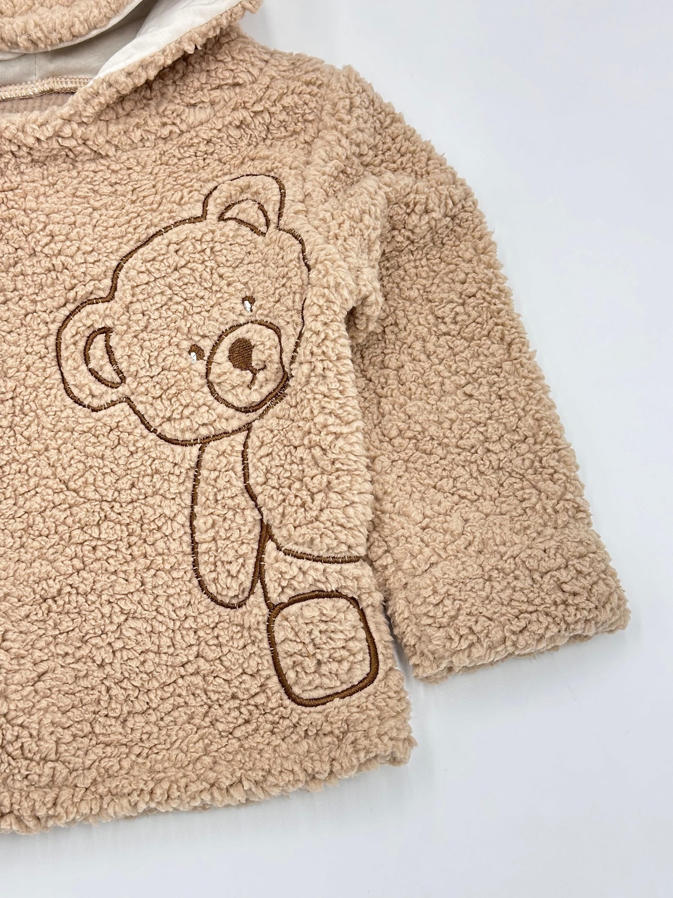BEBEK PELUŞ WELSOFT AYI NAKIŞLI KAPÜŞONLU KIŞLIK HIRKA-CEKET R1436