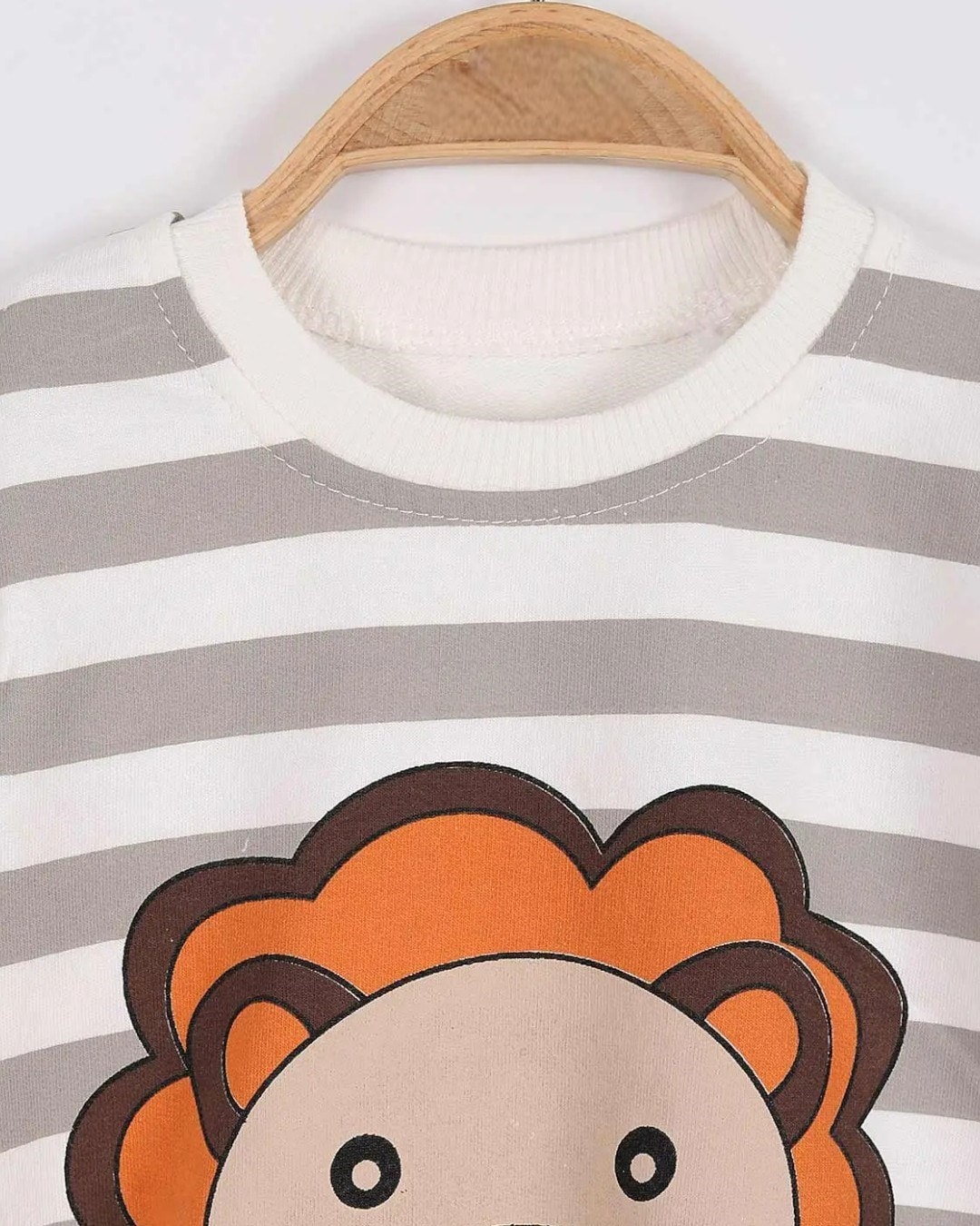     Aslan Desenli Bebek Takımı (3-18 Ay) - Çizgili Uzun Kollu Sweatshirt ve Eşofman Altı R2218